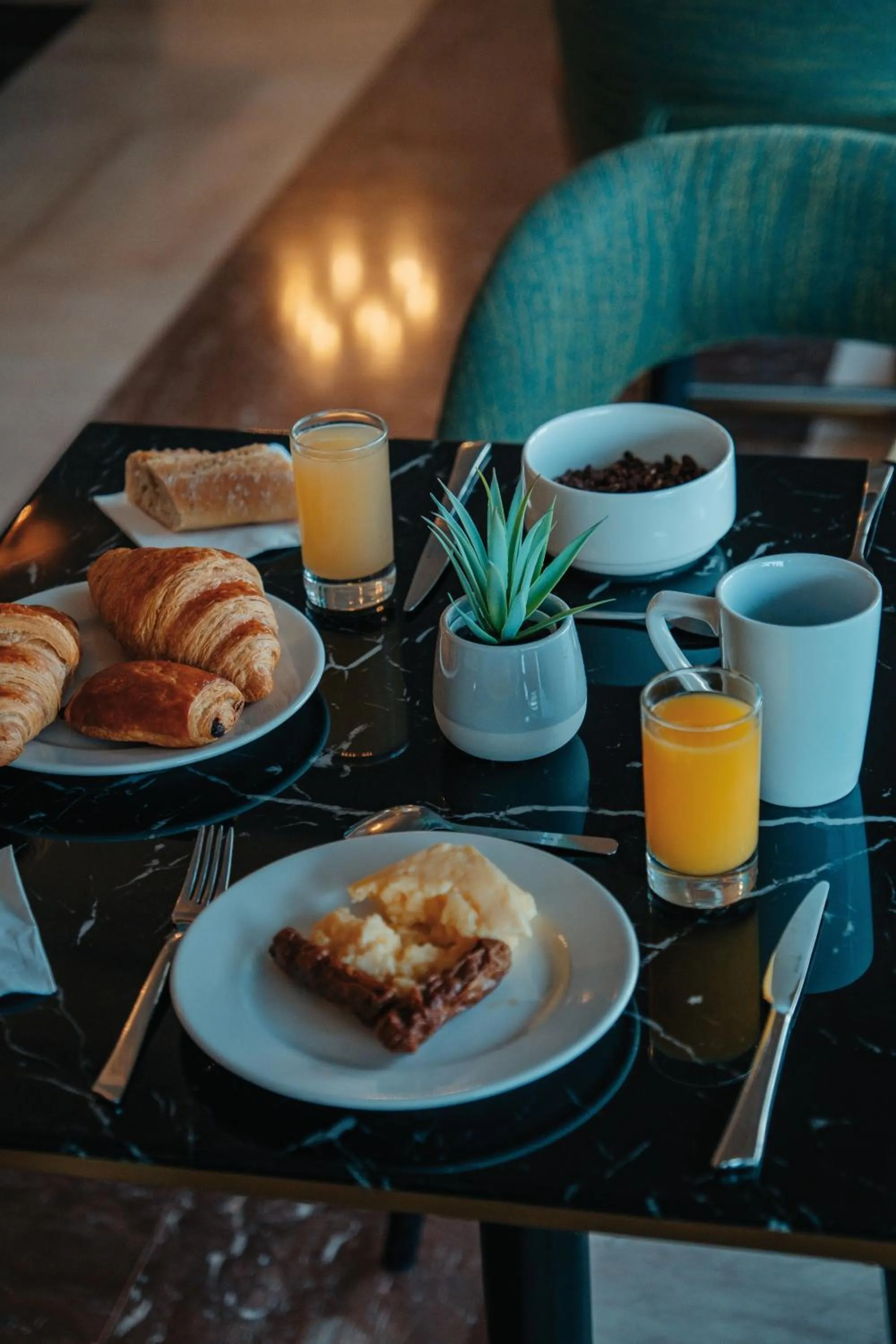 Breakfast in Hôtel Le Royal Promenade des Anglais
