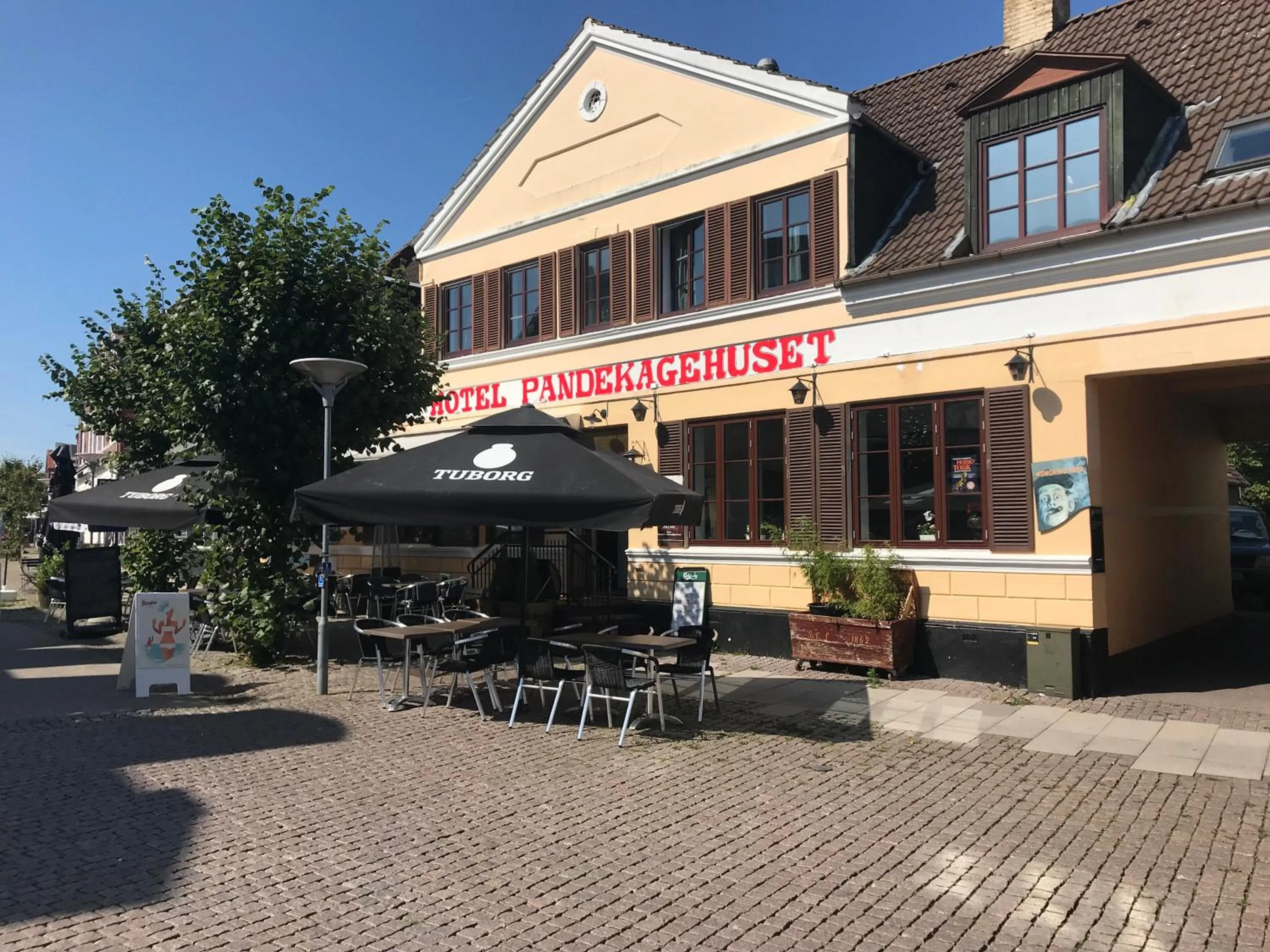 Property building in HotelPandekagehuset B&B