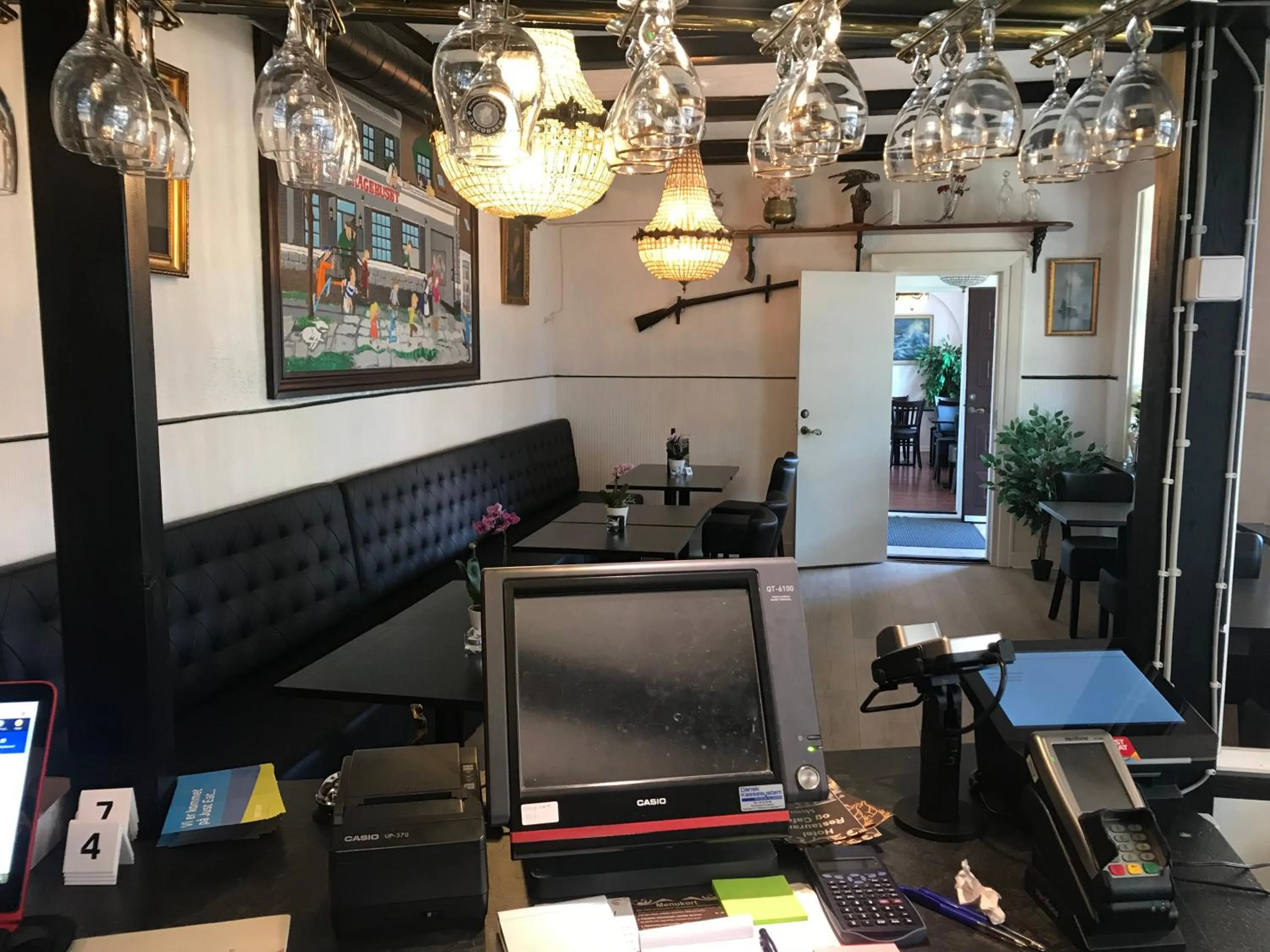 Restaurant/places to eat in HotelPandekagehuset B&B