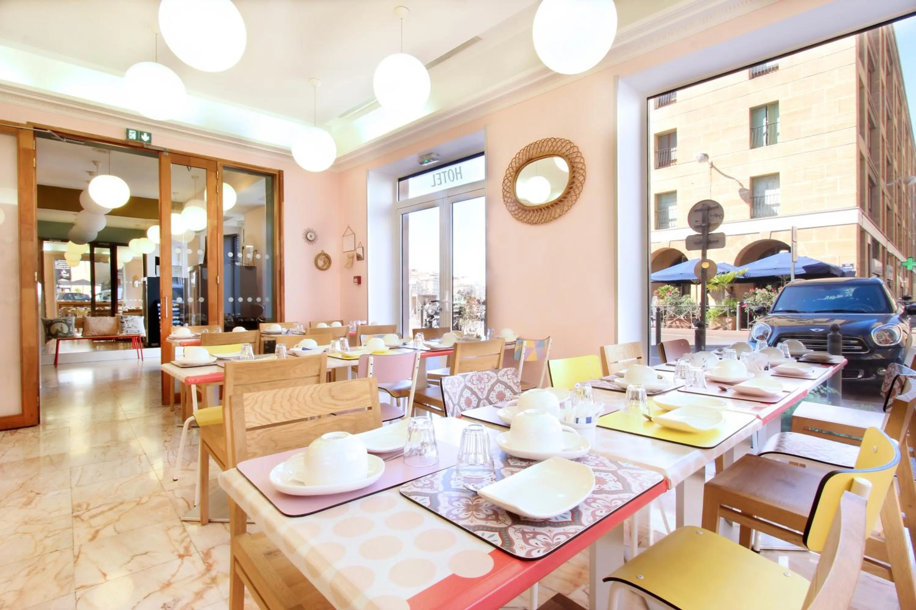 Area and facilities in Hôtel Hermès