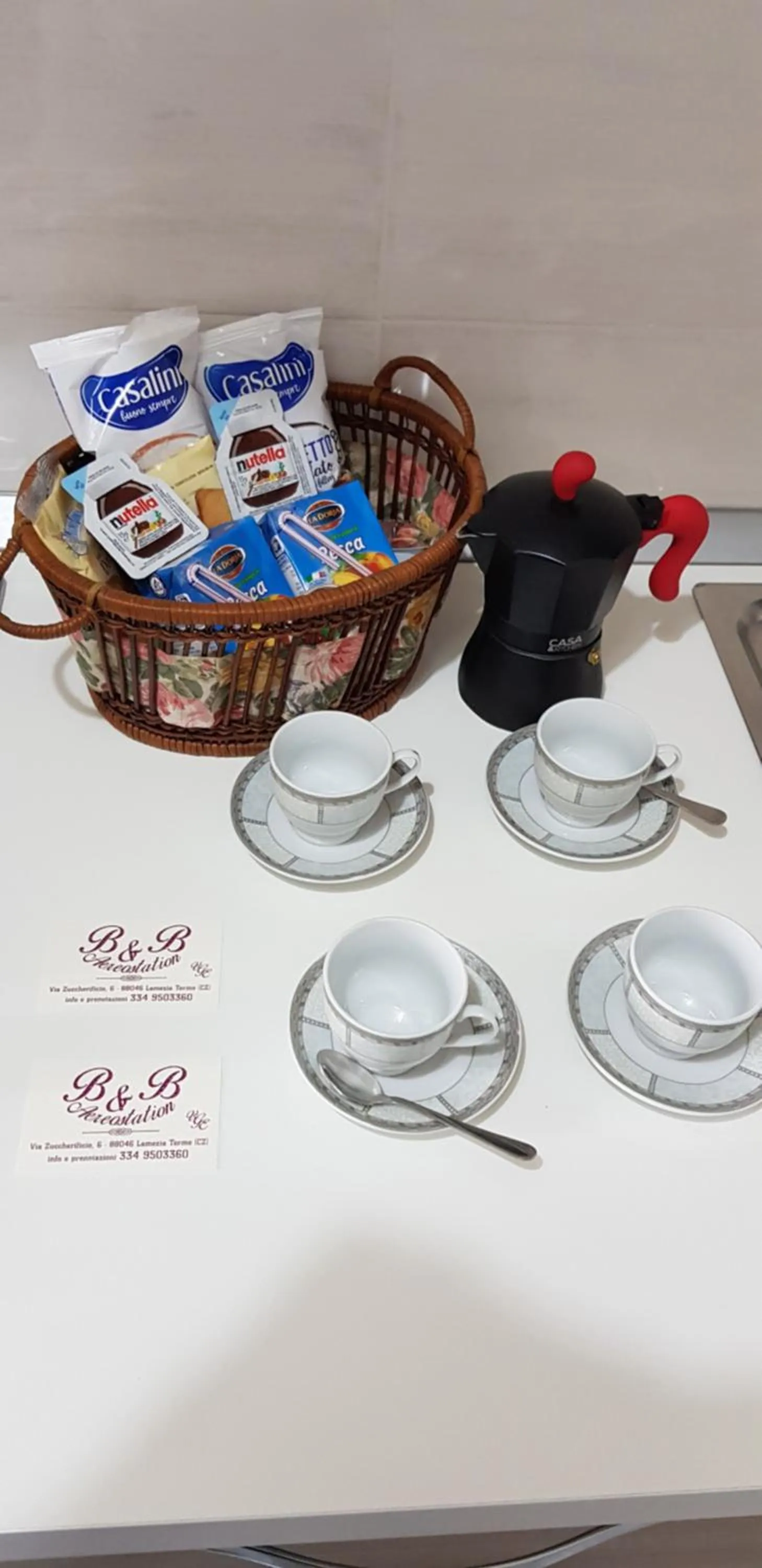 Coffee/tea facilities in B&B AEREOSTATION