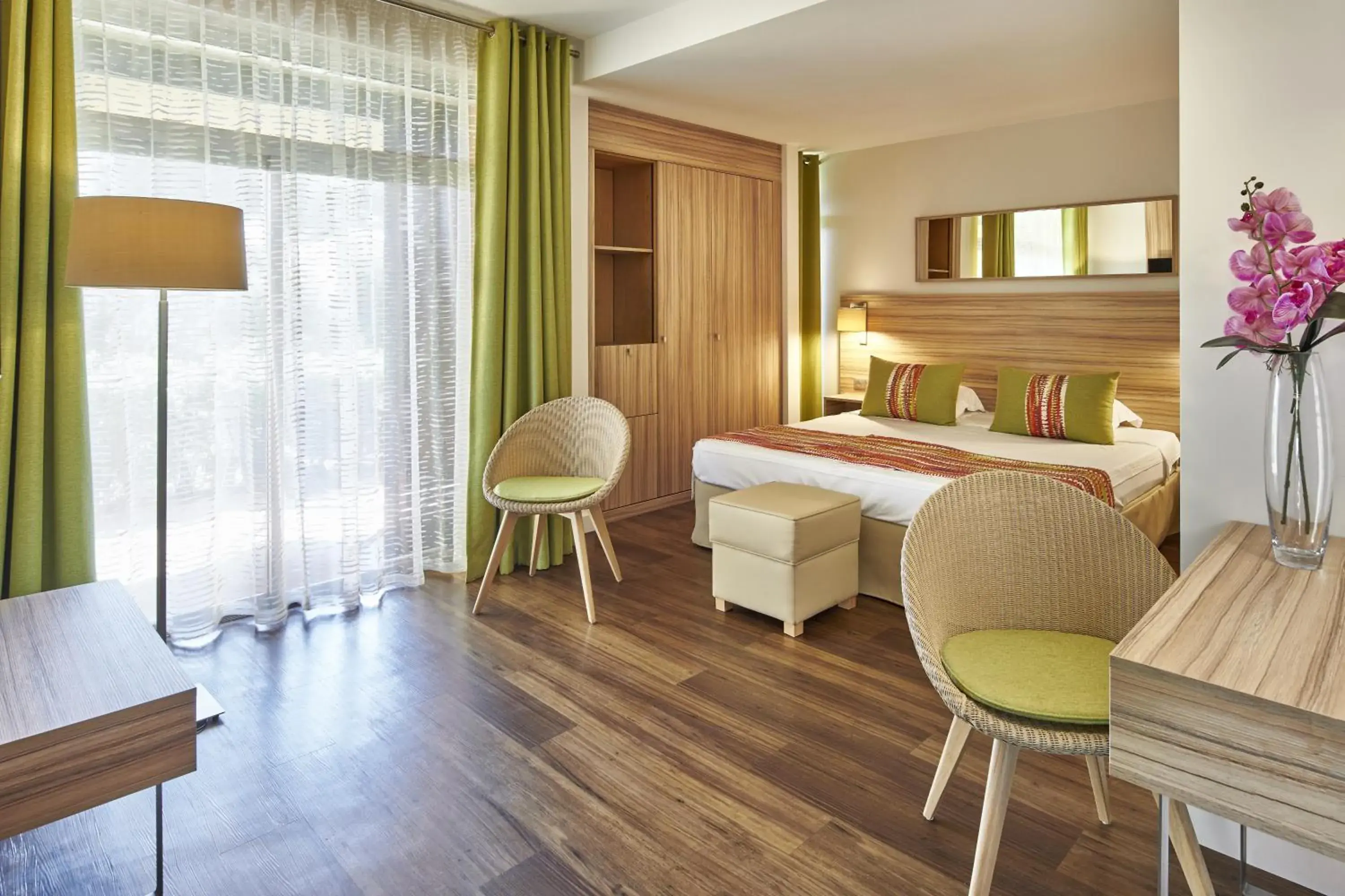 Quadruple Room with Terrace in Hôtel Vacances Bleues Delcloy Quadruple Room with Terrace in Hôtel Vacances Bleues Delcloy