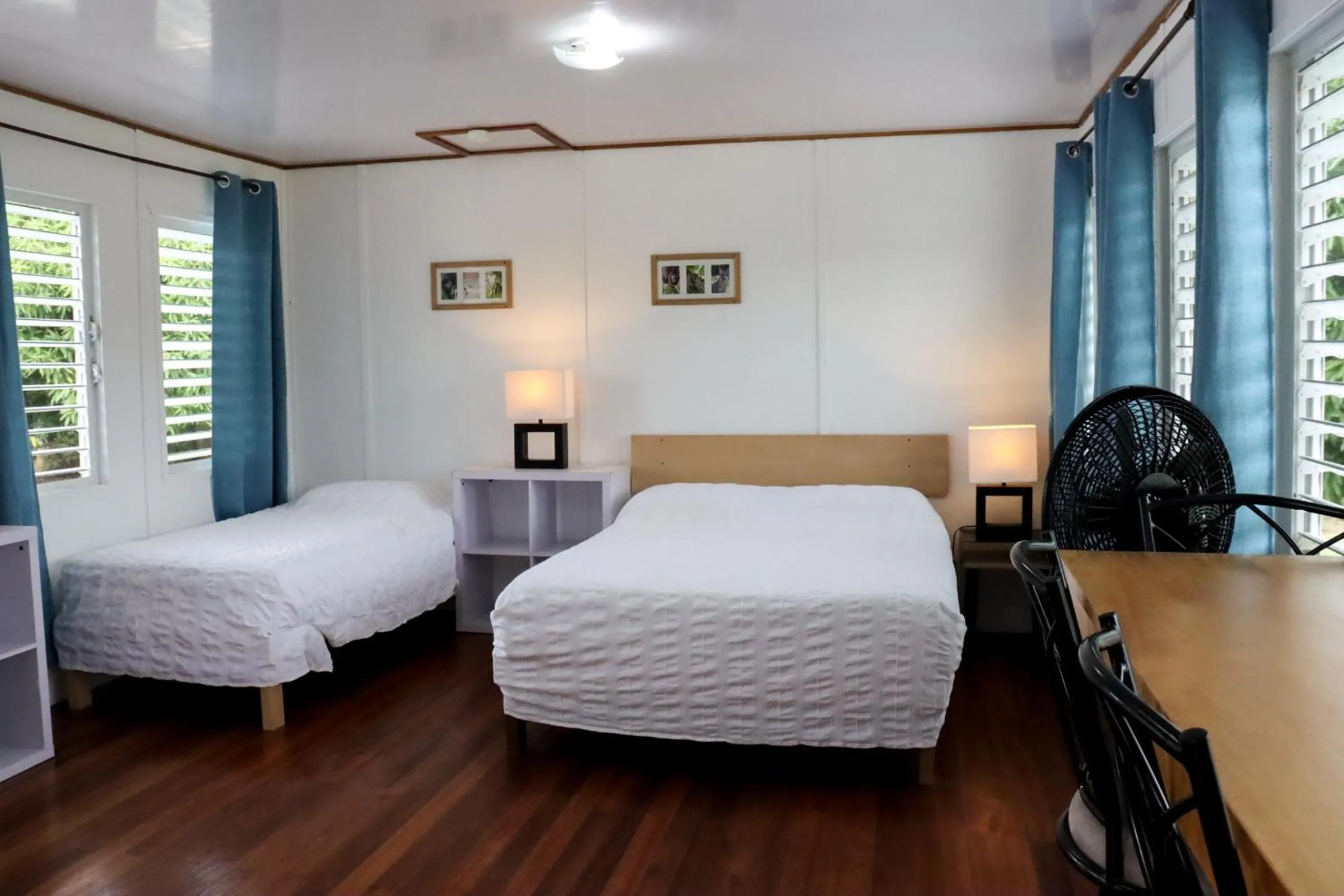 Bedroom, Bed in Horse Cottage