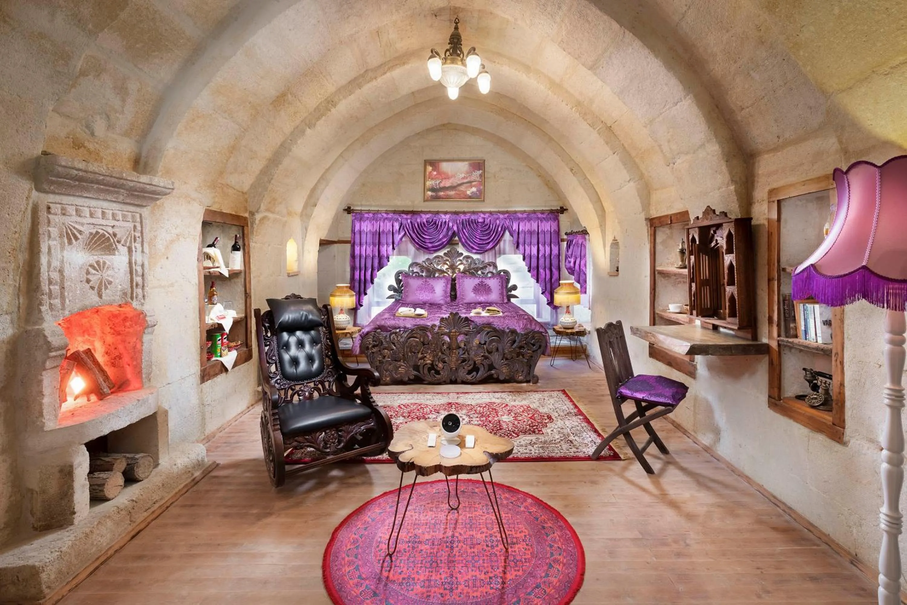 Bed in Cappadocia Splendid Cave Hotel