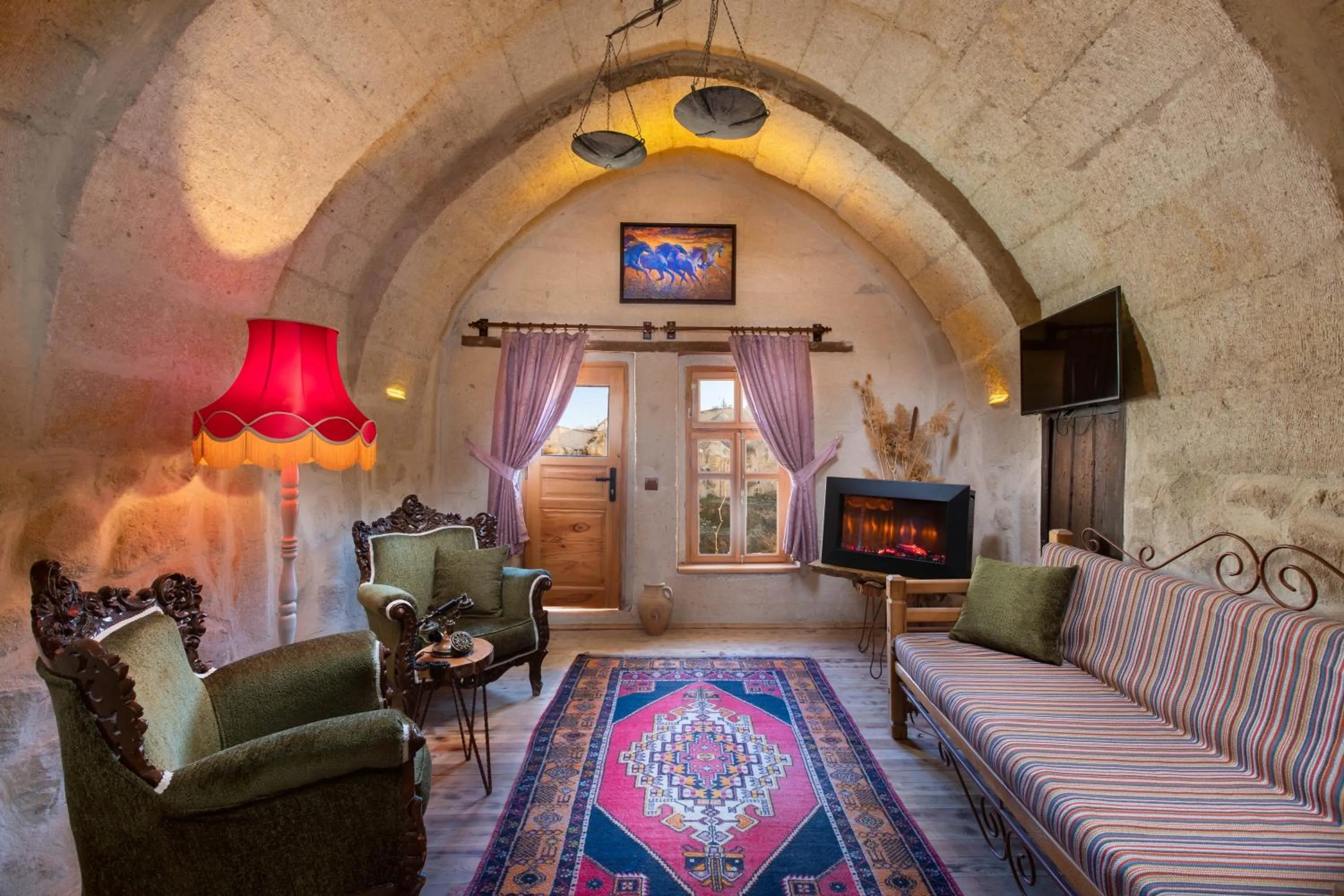 TV and multimedia in Cappadocia Splendid Cave Hotel