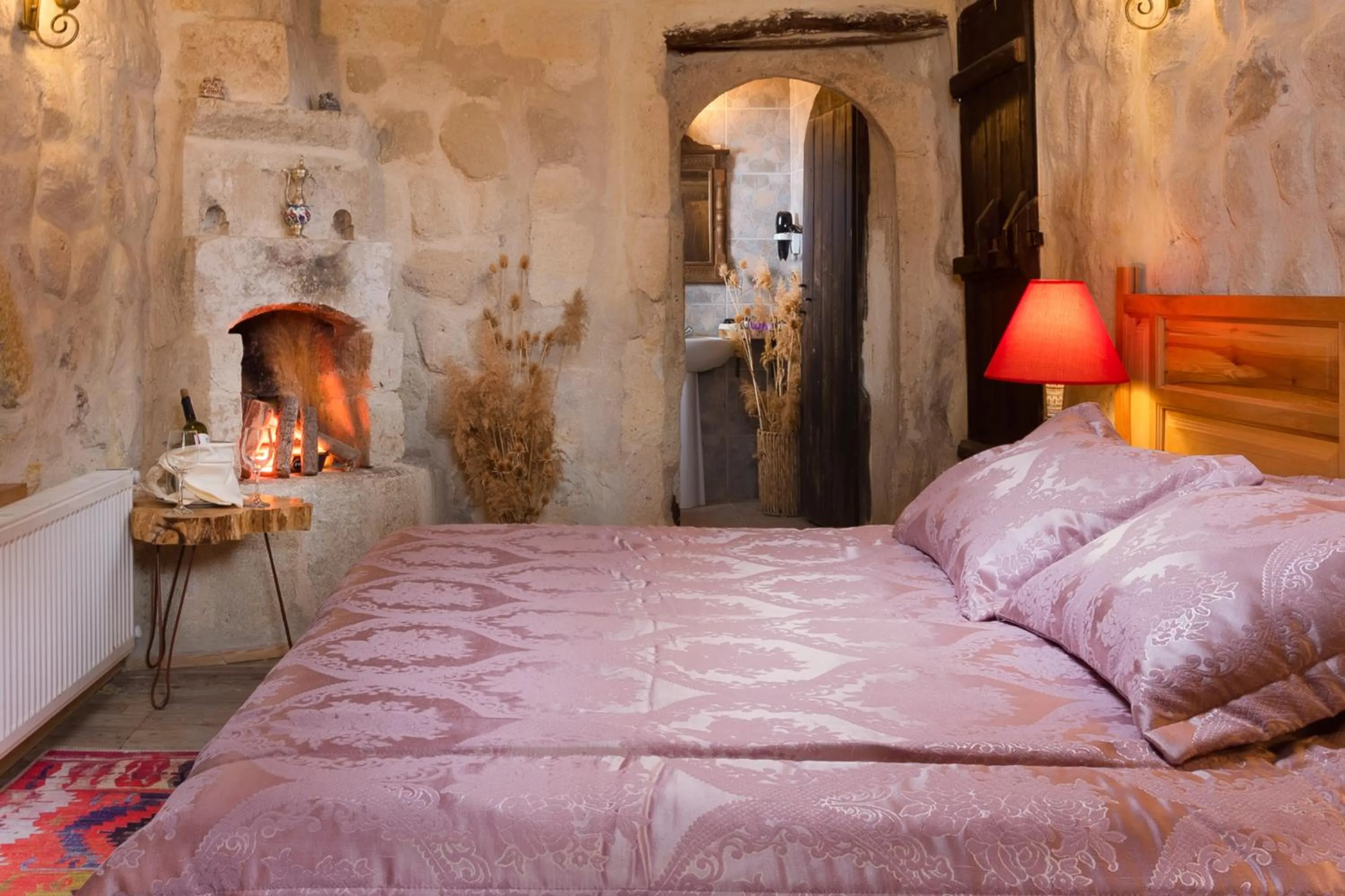 Bed in Cappadocia Splendid Cave Hotel