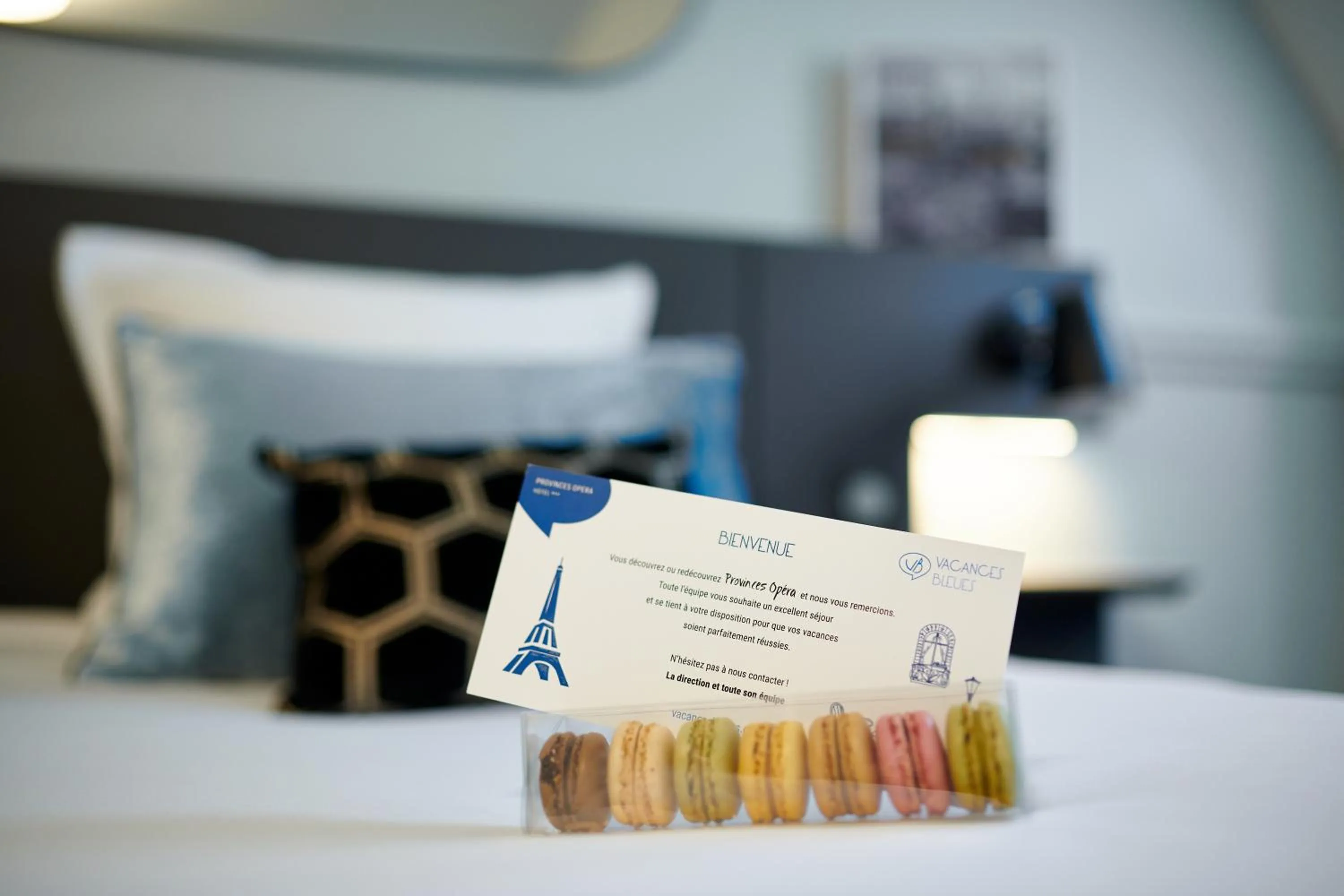 Bedroom, Bed in Hotel Vacances Bleues Provinces Opera