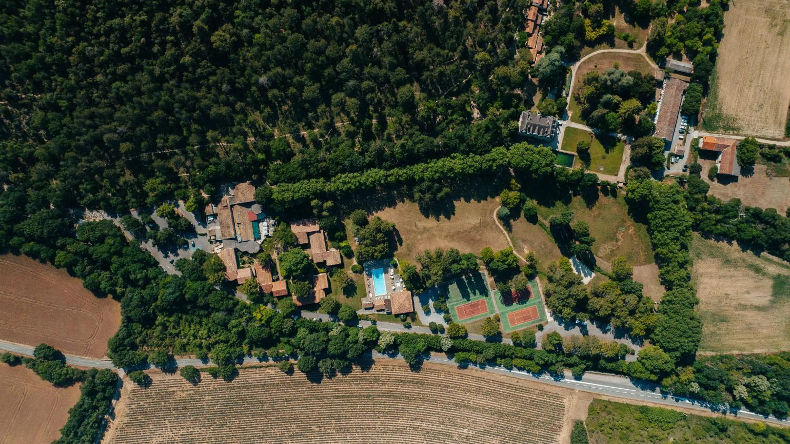 Bird's eye view in Club Vacances Bleues Domaine de Château Laval