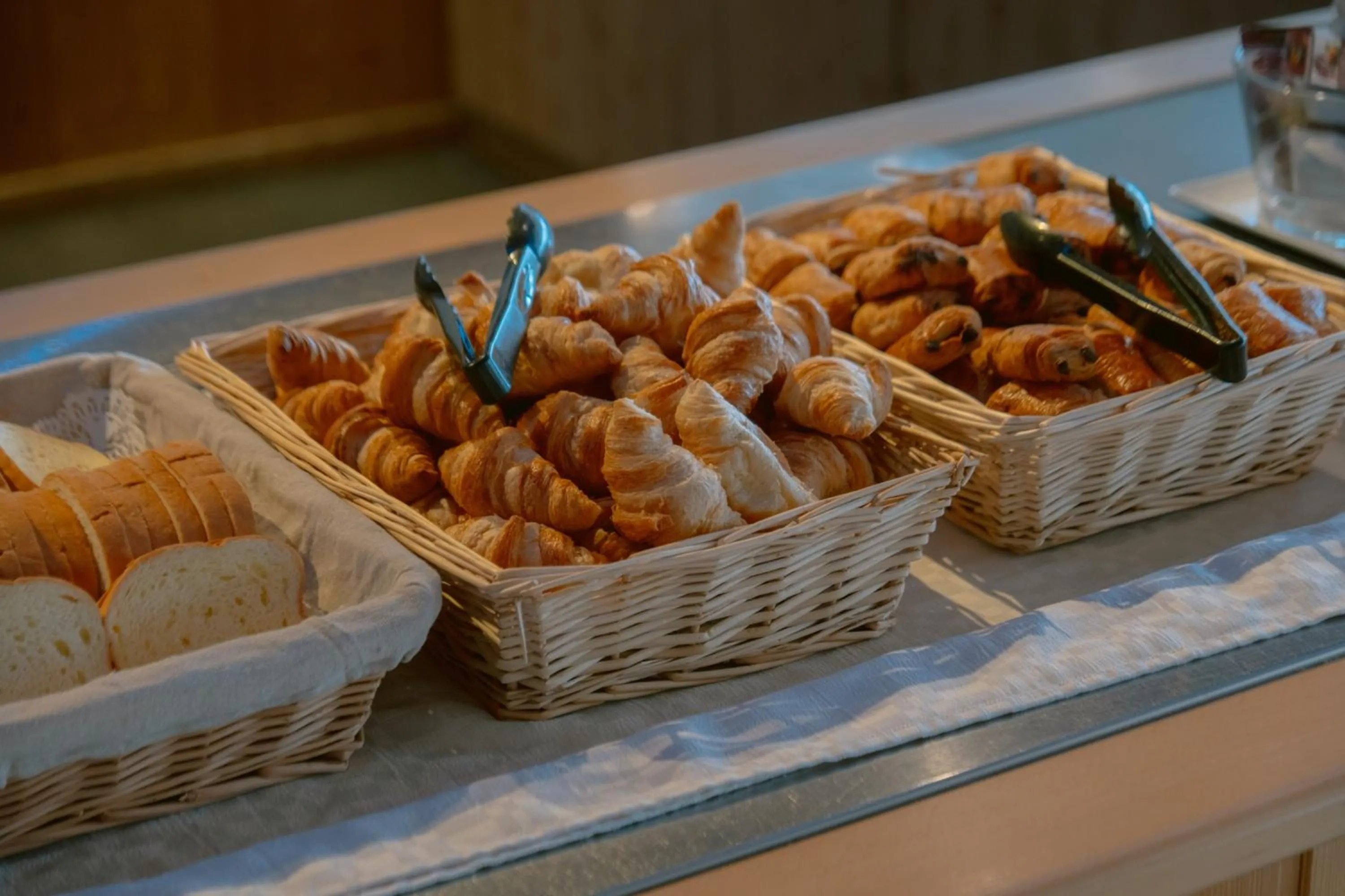 Buffet breakfast in Club Vacances Bleues Les Horizons du Lac (anciennement Serre-du-Villard)