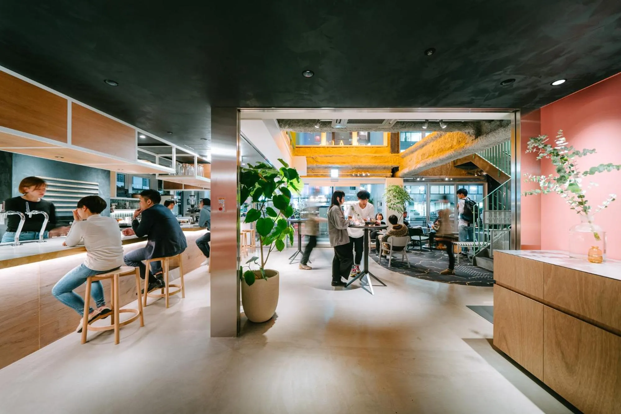 Restaurant/places to eat in LANDABOUT TOKYO