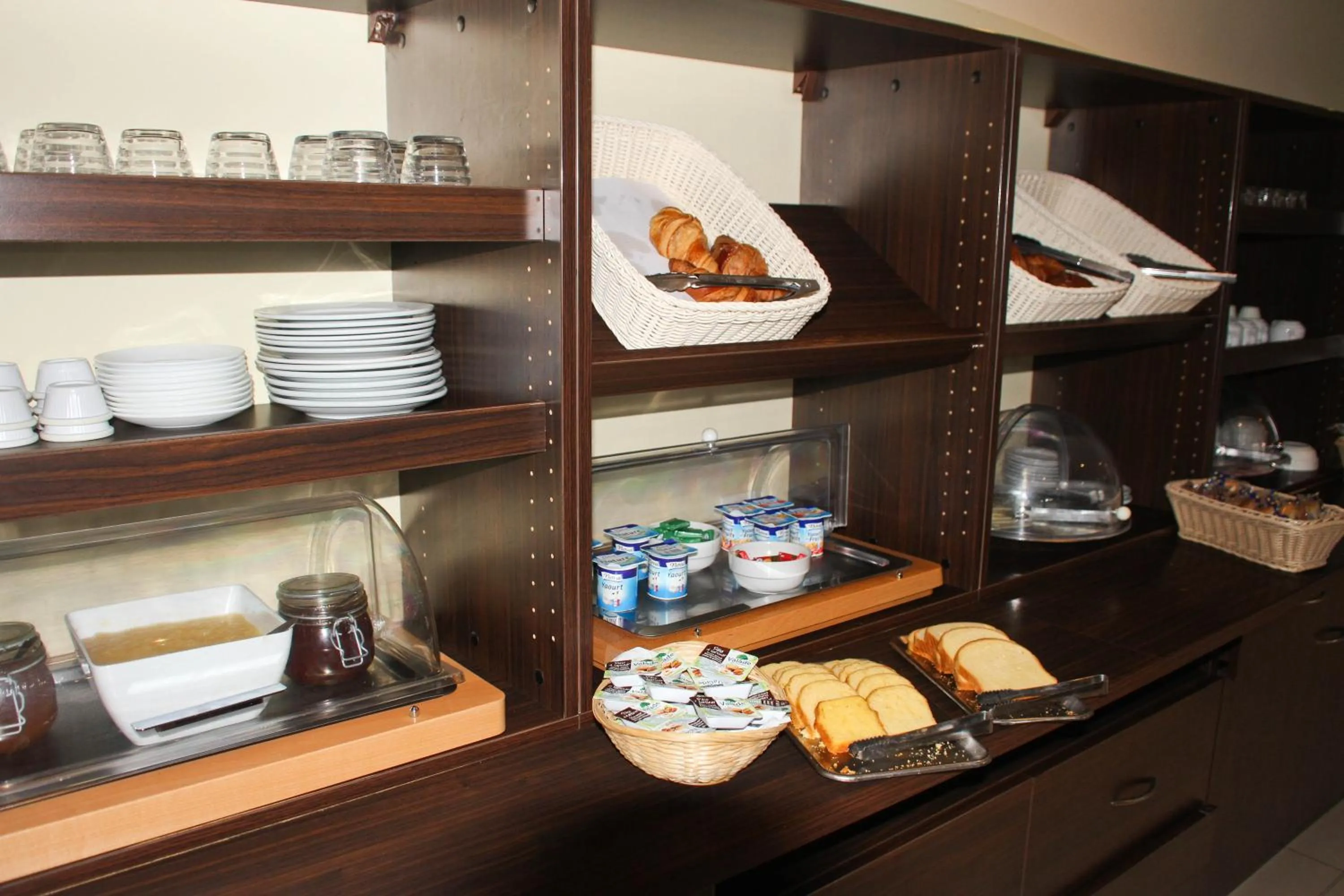 Buffet breakfast in Orly Superior Hotel