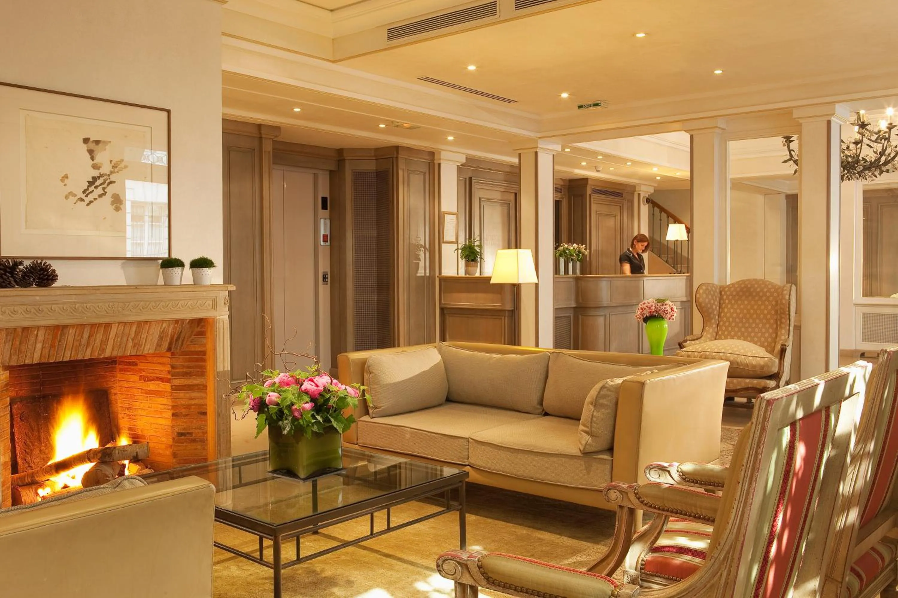 Lobby or reception in Hôtel De l'Arcade
