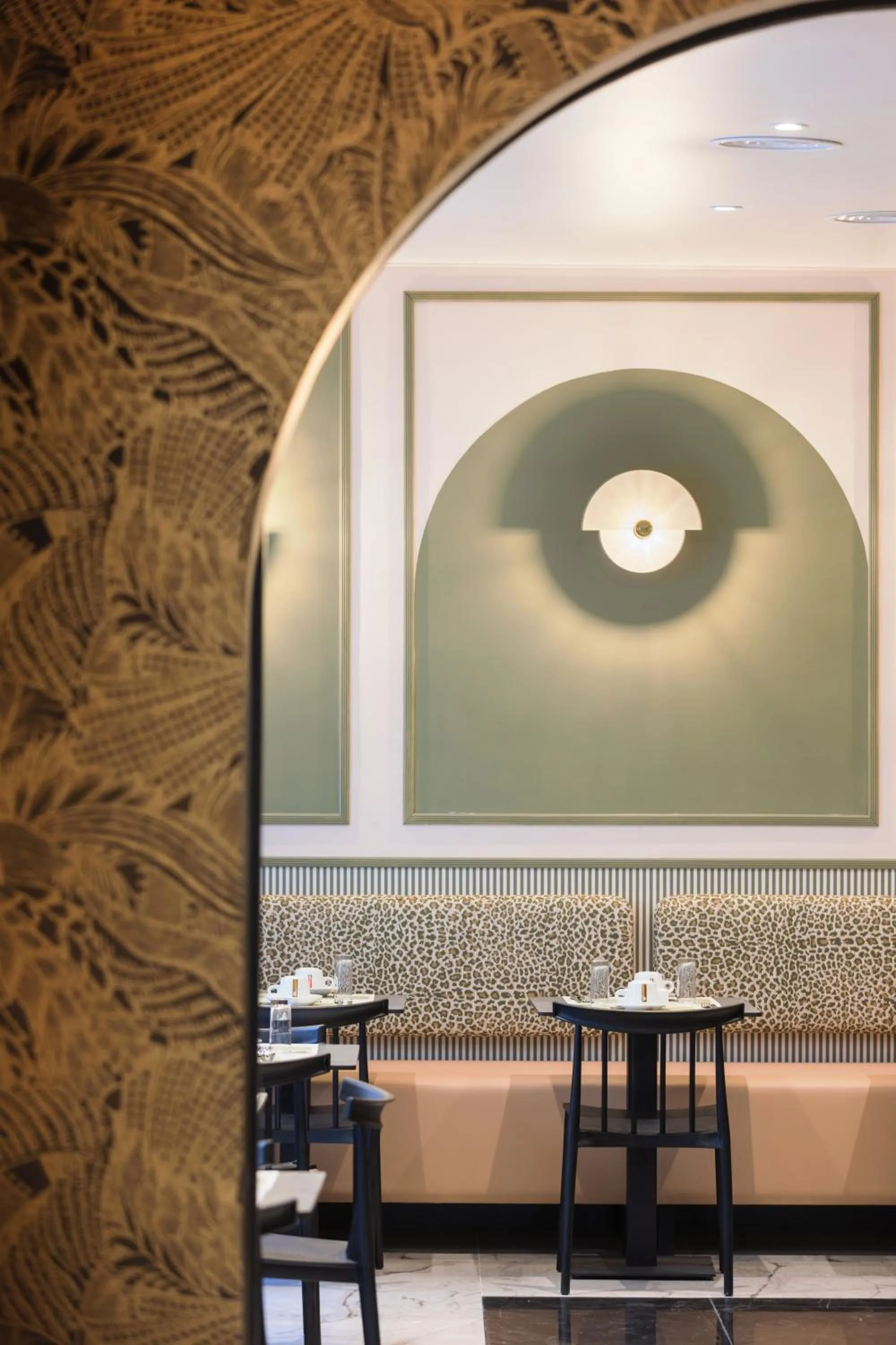 Breakfast in Hotel Khla Nice