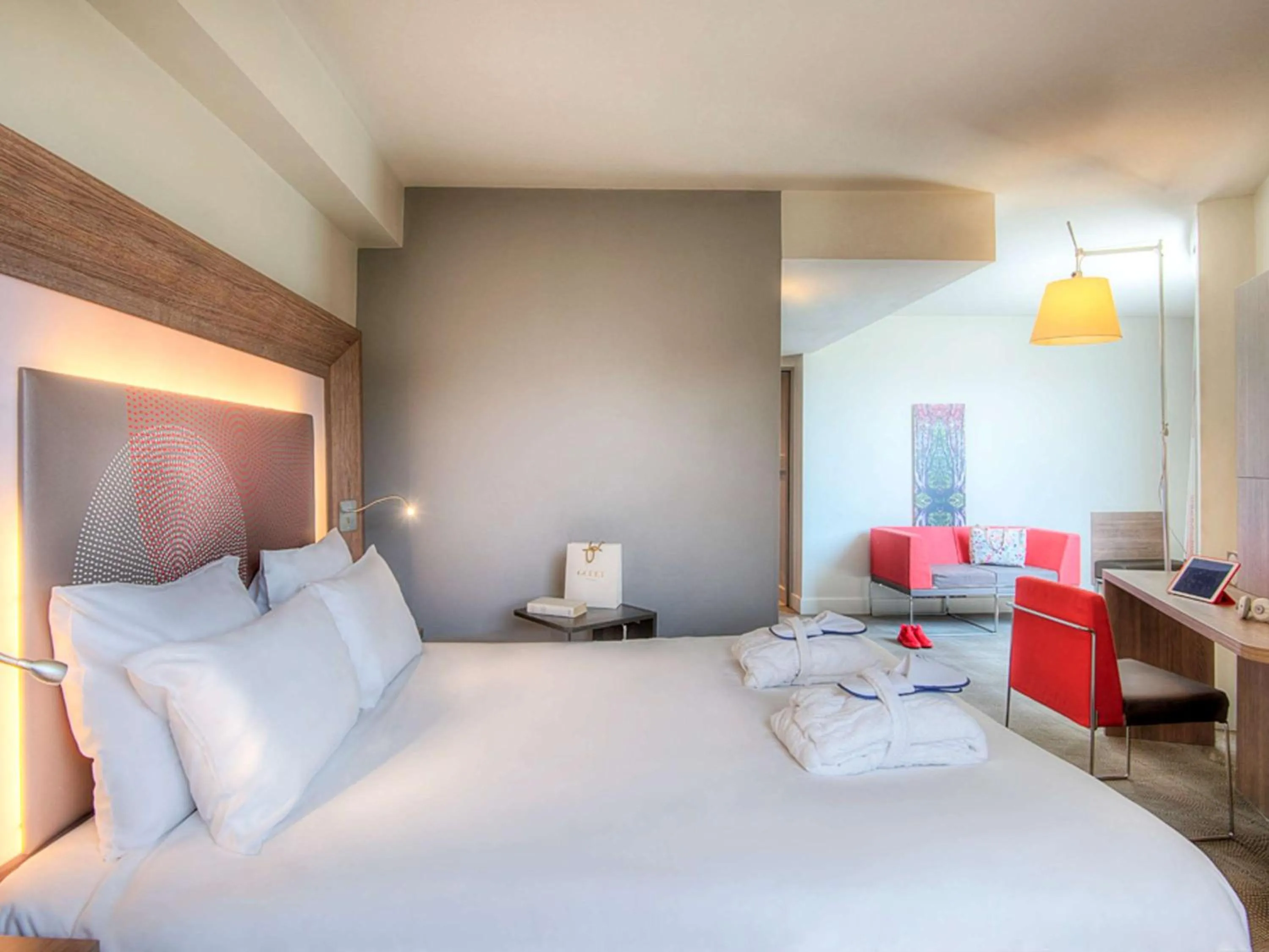 Photo of the whole room, Bed in Novotel Marseille Centre Prado Vélodrome