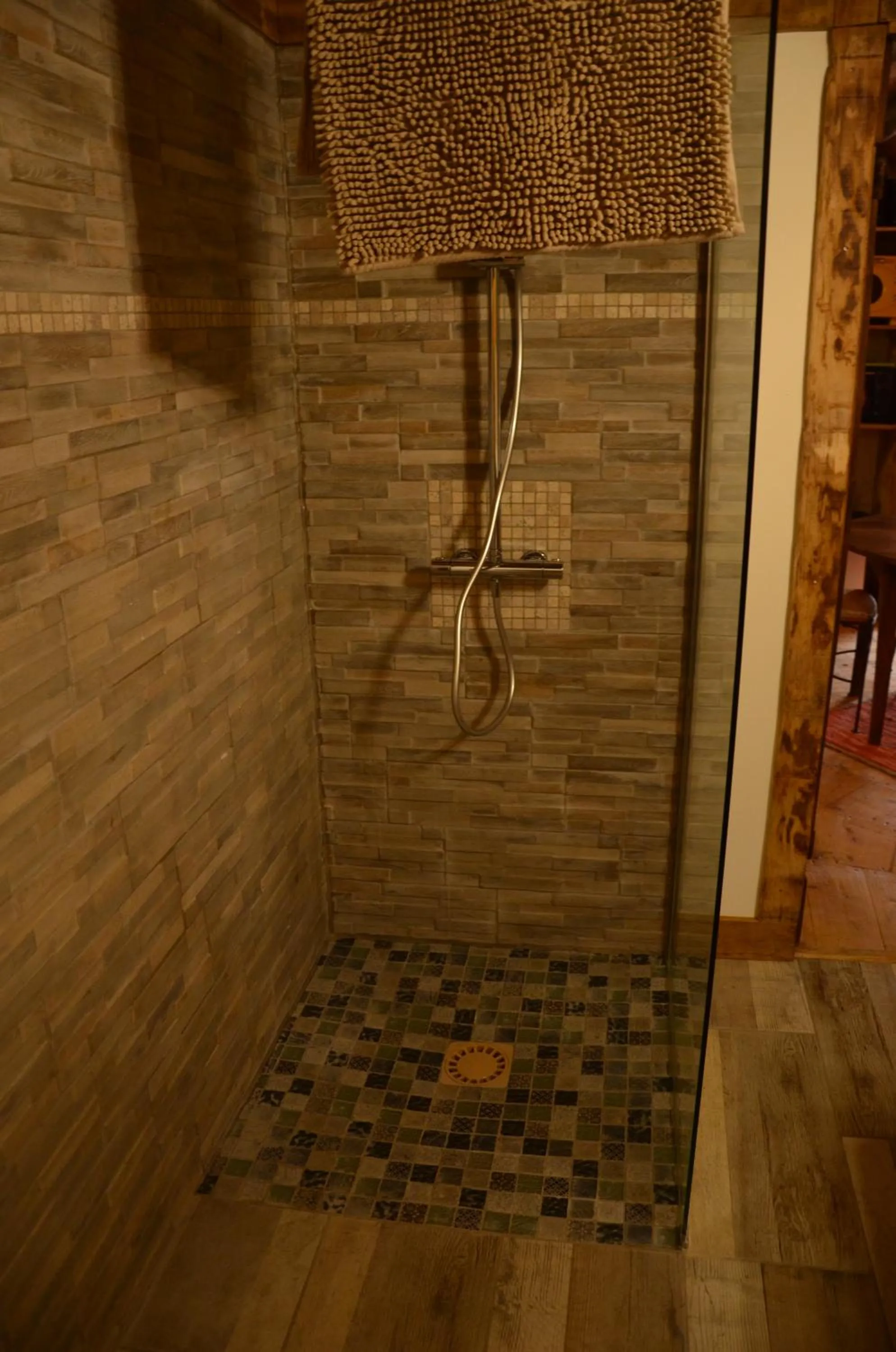 Bathroom in Cabanes Trésors de Campagne,spas privatifs