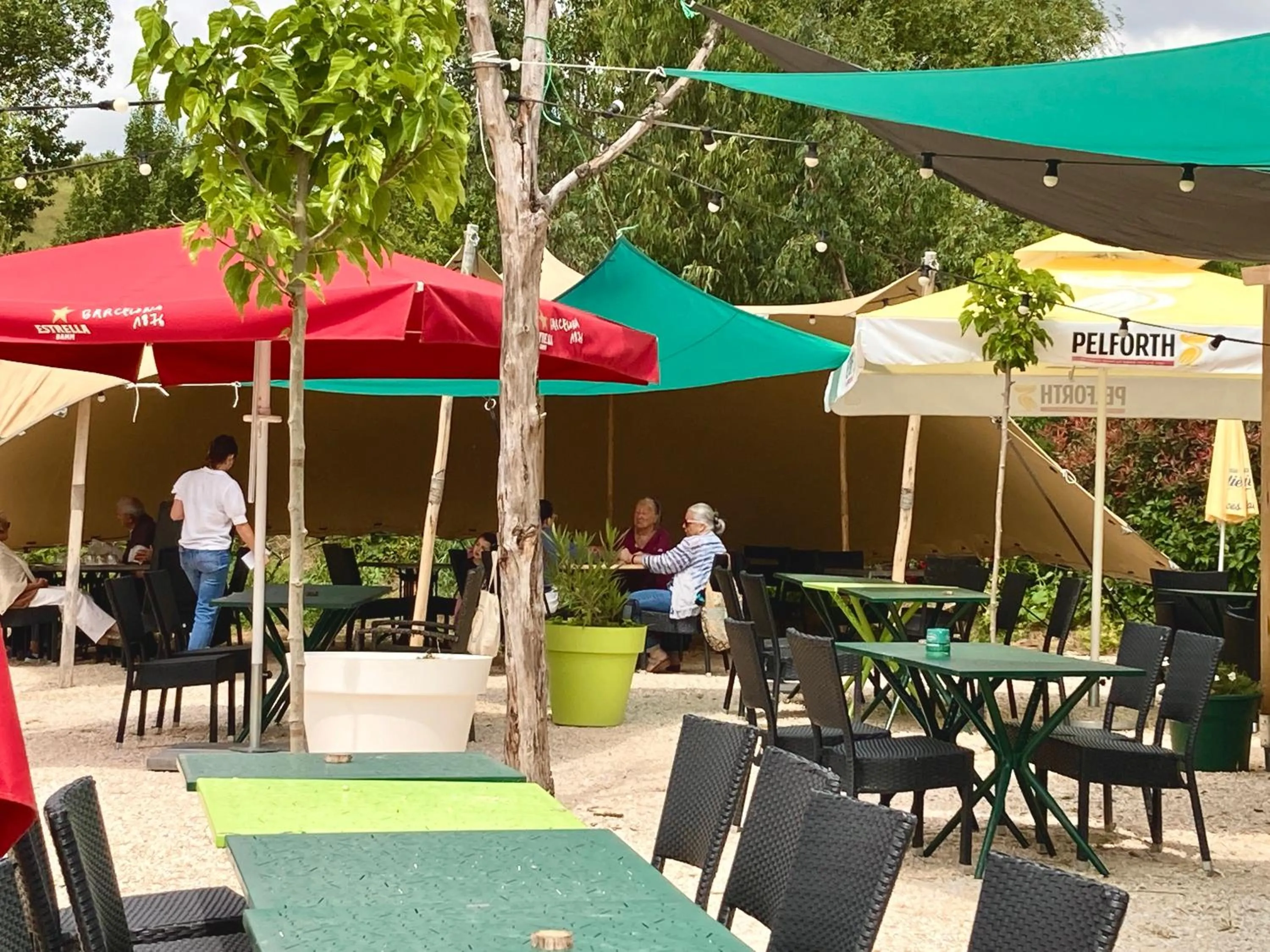 Patio in Cabanes Trésors de Campagne,spas privatifs