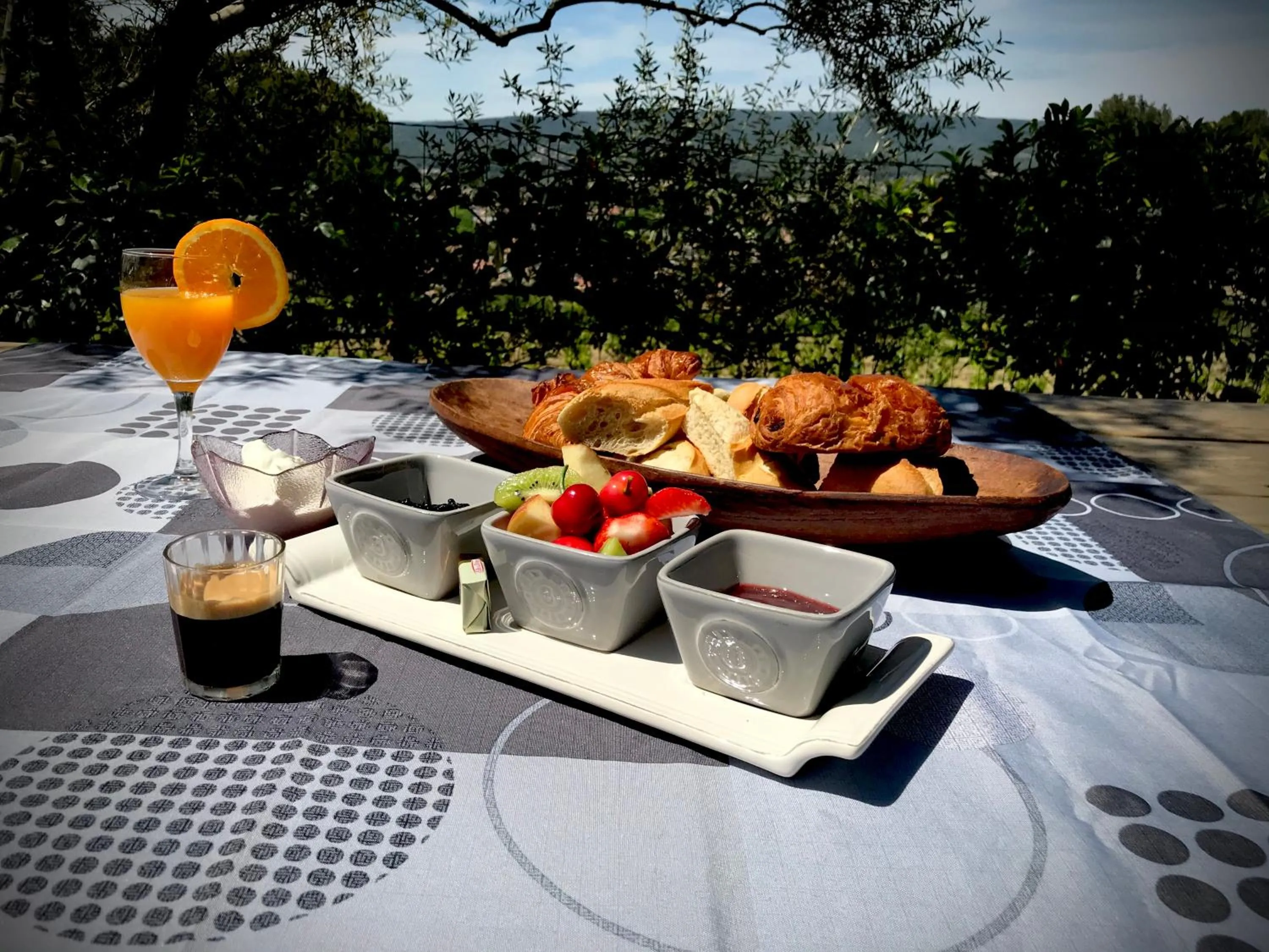 Breakfast in GuestHouse Du Moulin (logement neuf)