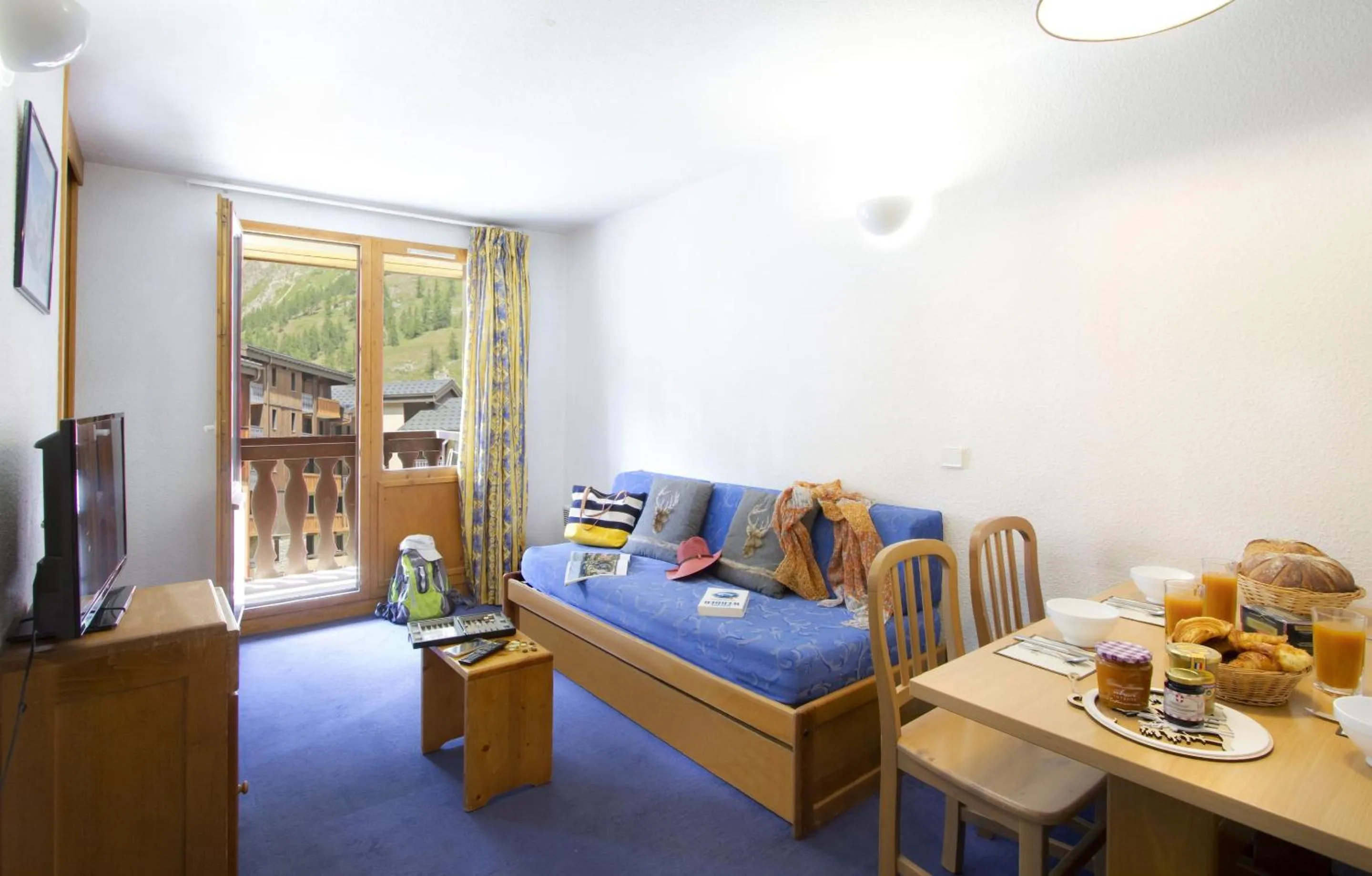 Seating area in Résidence Odalys Les Jardins de Val et Les Verdets