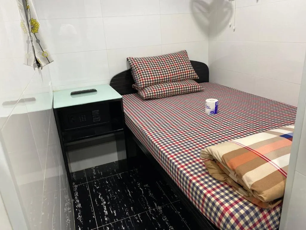 Bed in New Day Night Hostel RECEPTION 24 HOUR BLOCK D CHUNGKING MANSION TSIM SHA TSUI KOWLOONN