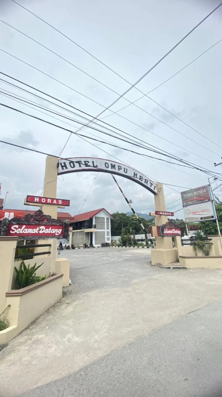 Hotel Ompu Herti