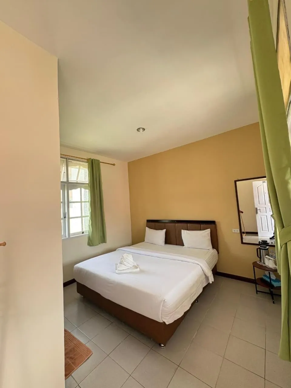 Bed in Hotel Ompu Herti