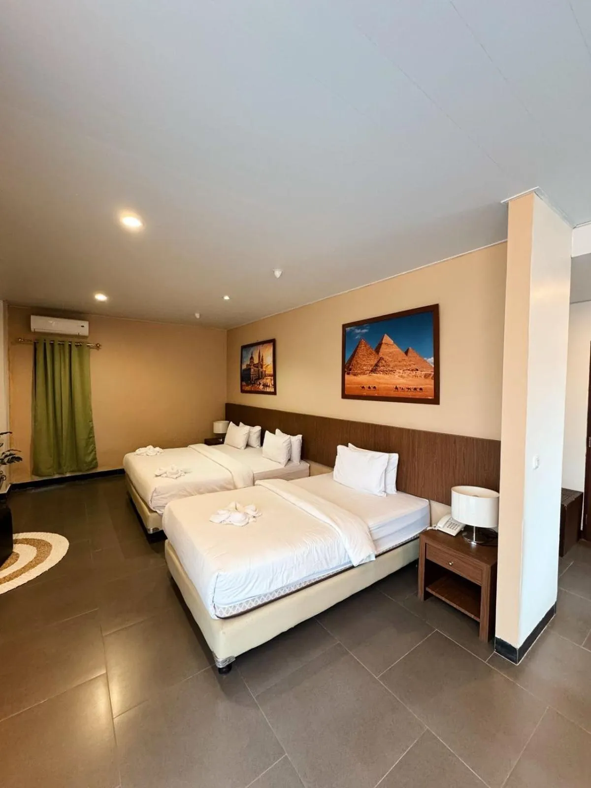 Bed in Hotel Ompu Herti