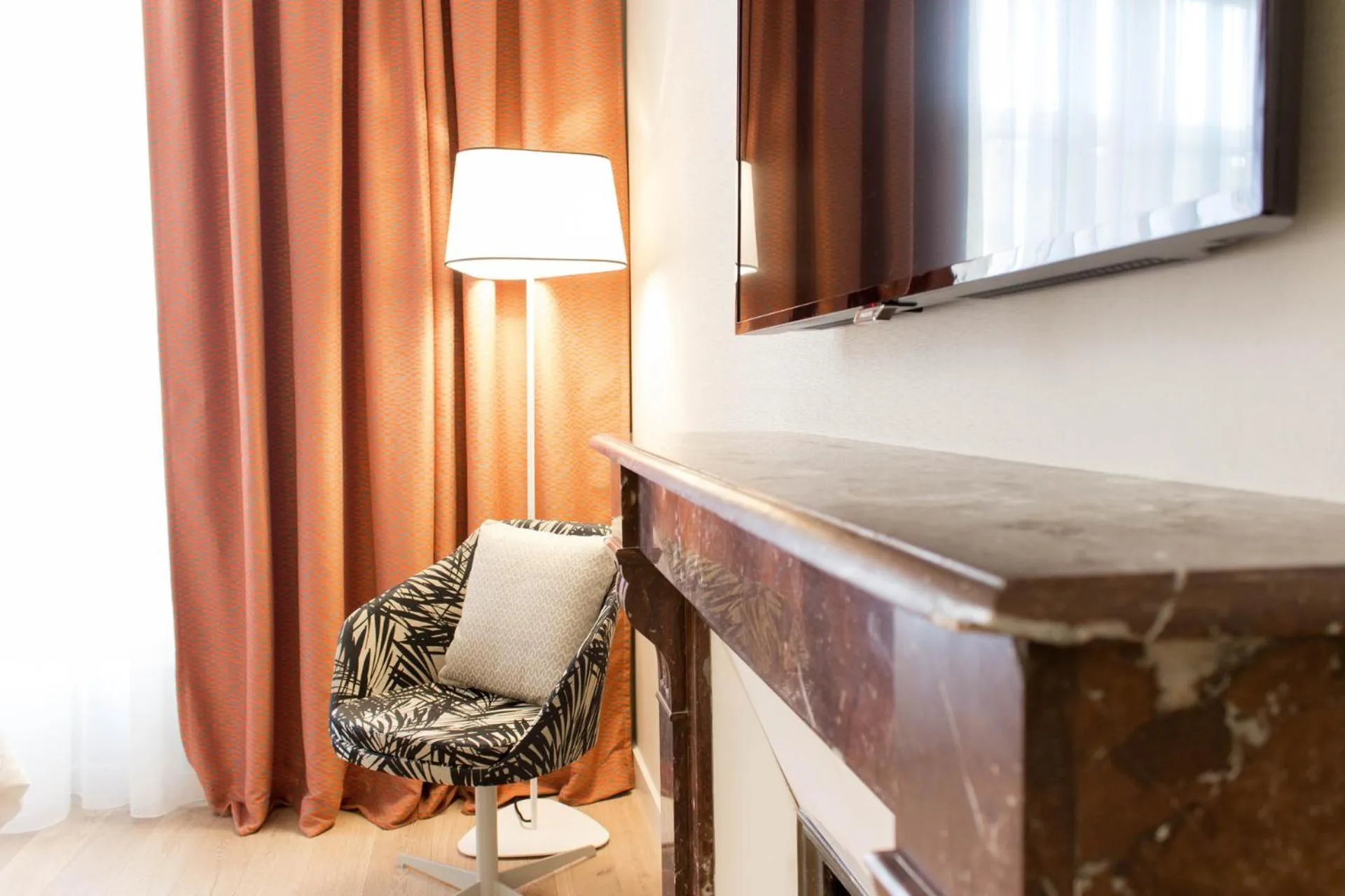 Decorative detail in Hôtel Oceania Le Métropole