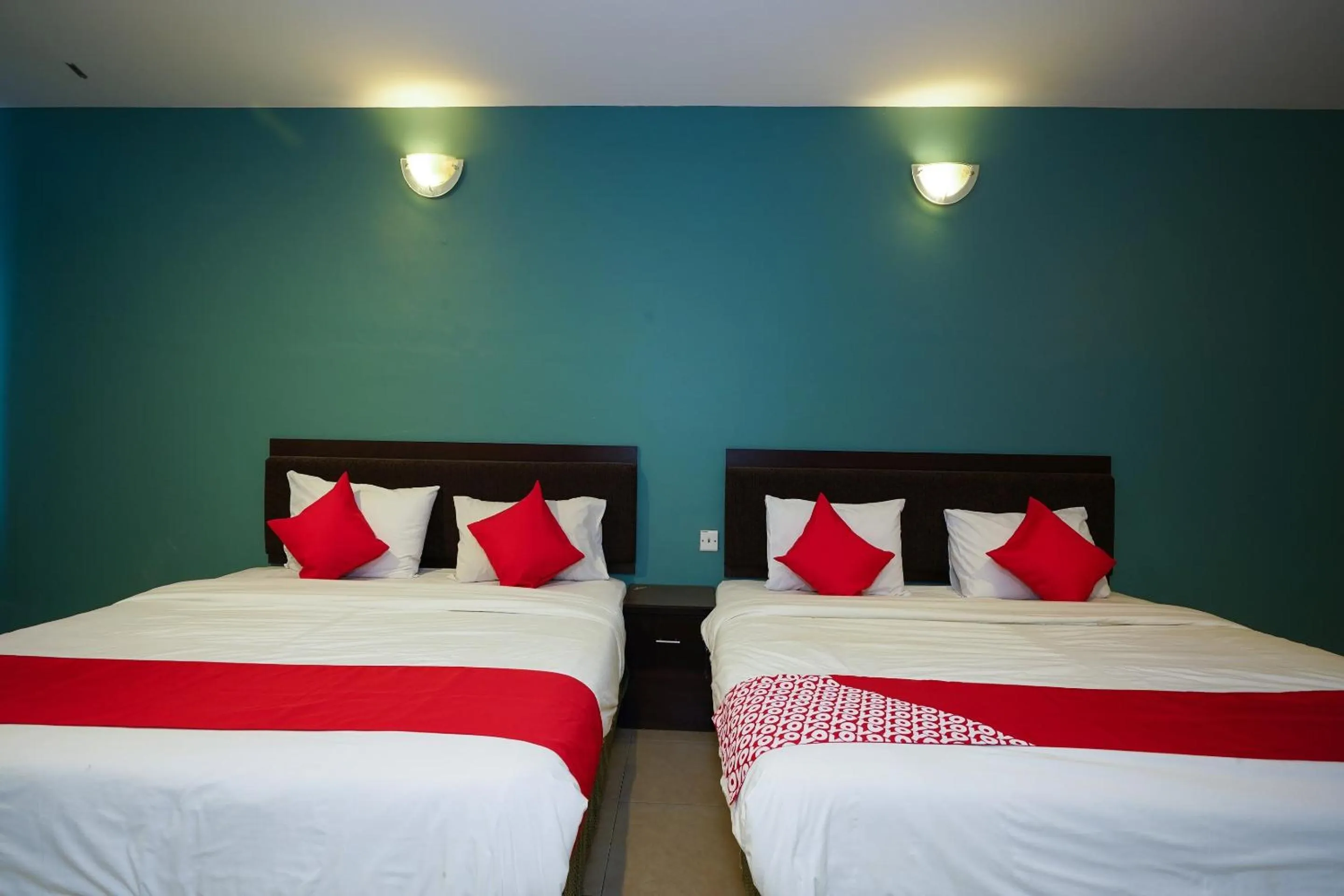 Bedroom, Bed in Hotel O Hotel Orchard Inn