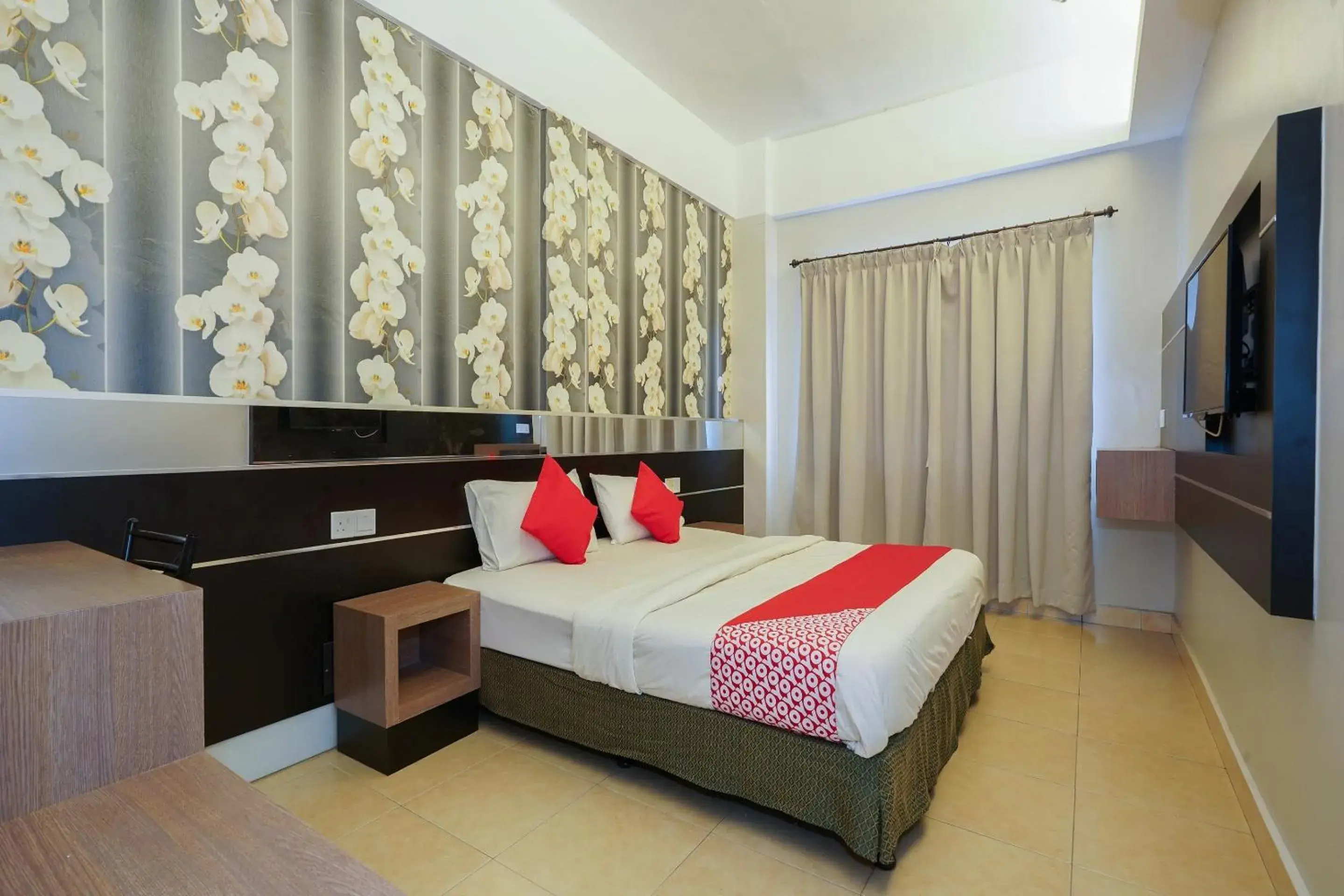 Deluxe Suite in Hotel O Hotel Orchard Inn Deluxe Suite in Hotel O Hotel Orchard Inn