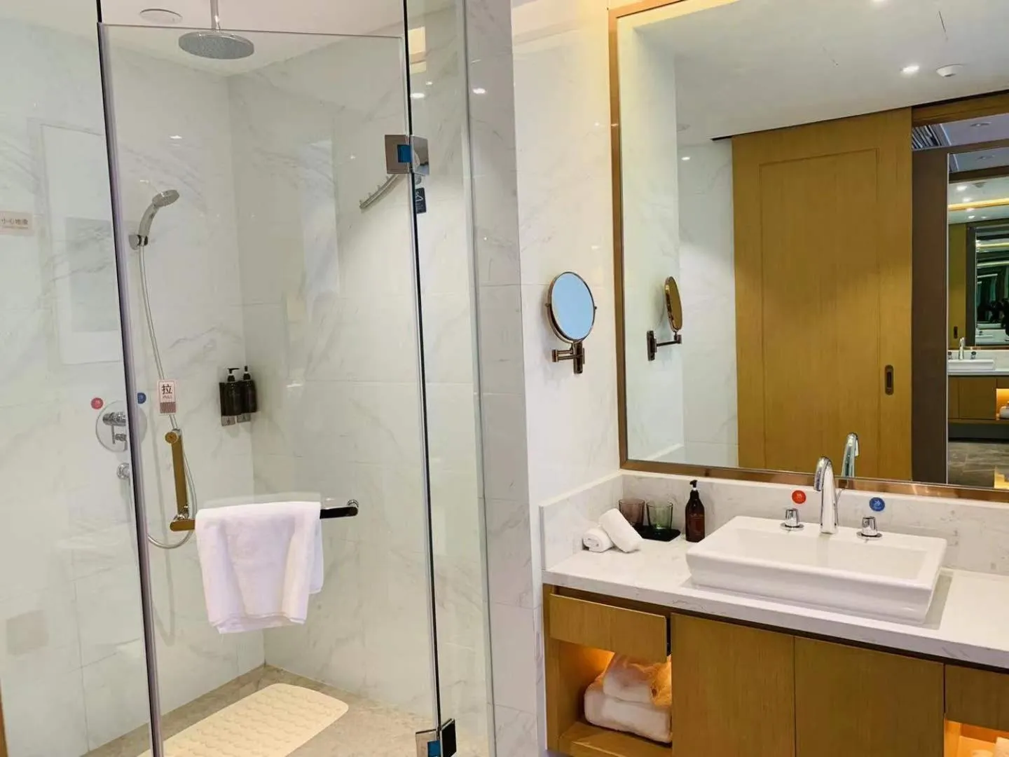 Ramada Plaza by Wyndham Enshi