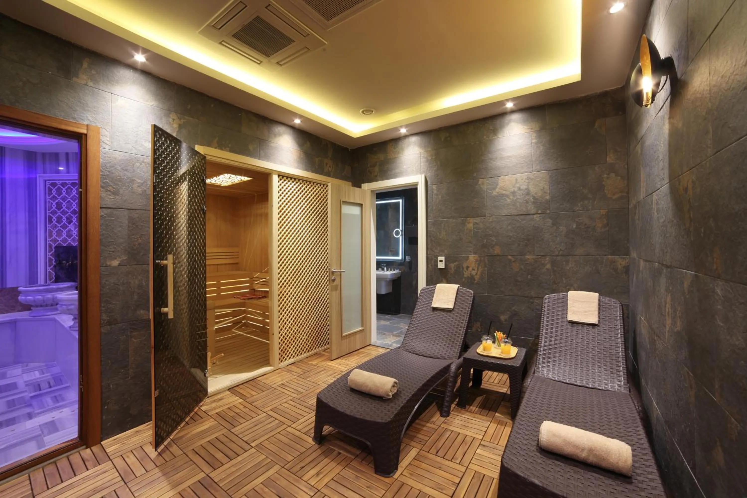 Spa and wellness centre/facilities in Pell Palace Hotel & SPA