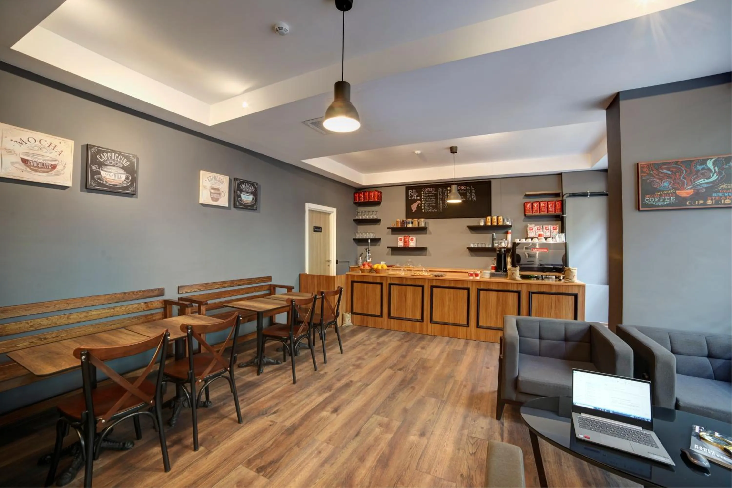 Lounge or bar in Pell Palace Hotel & SPA