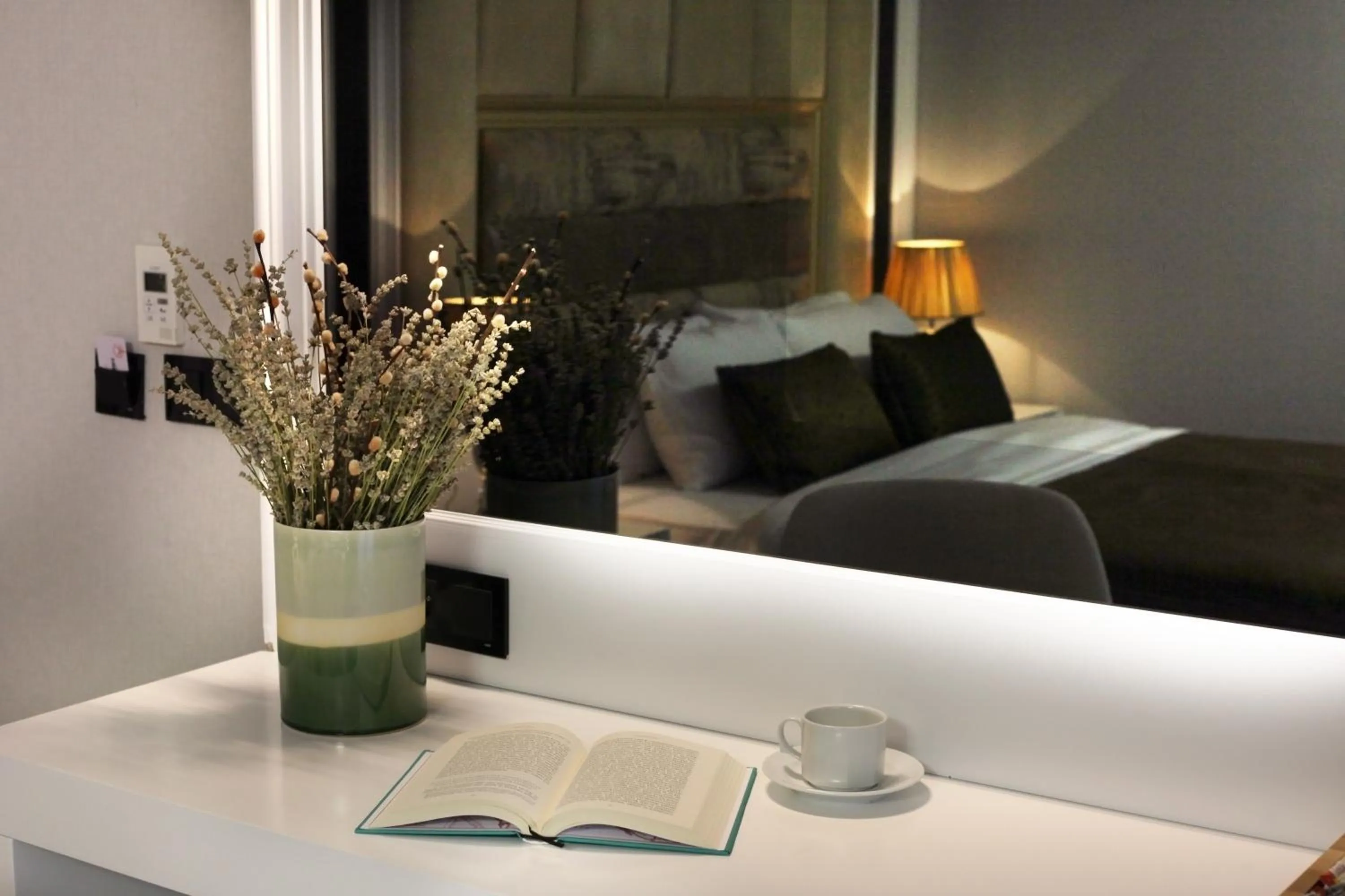 Coffee/tea facilities, Bed in Pell Palace Hotel & SPA