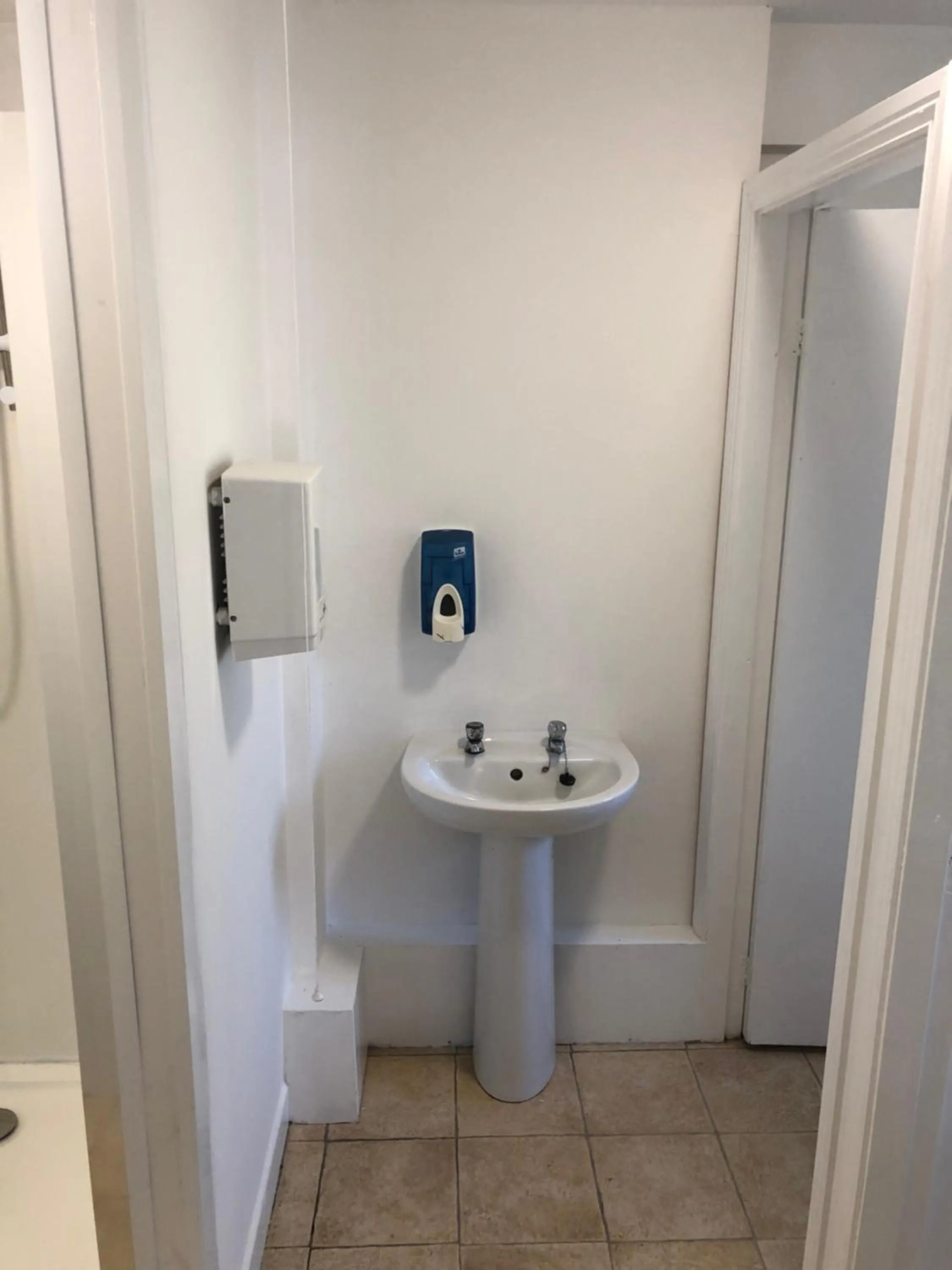 Bathroom in Greenway & Copper Coast Hostel