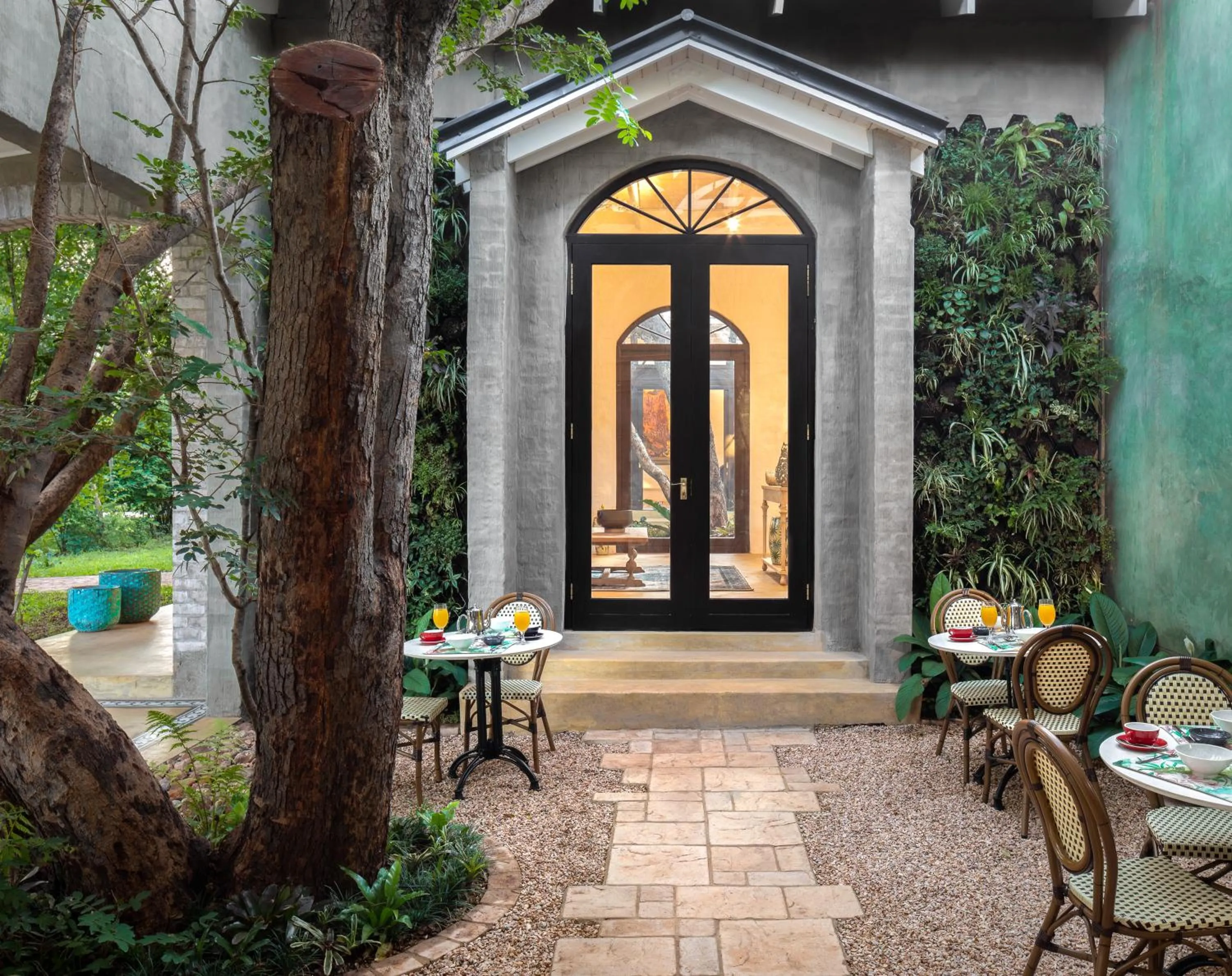 Patio in Mbano Manor Hotel Victoria Falls