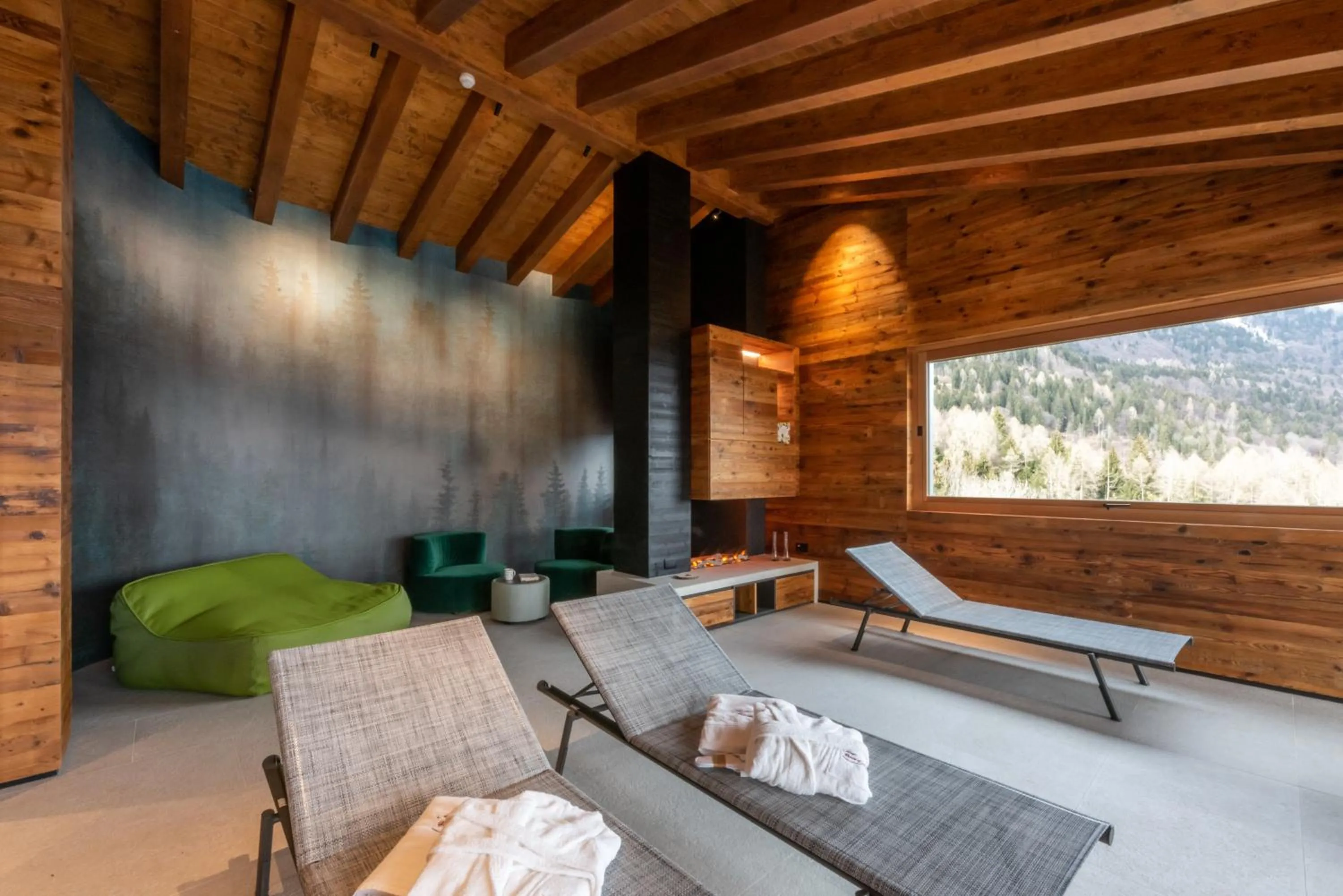 Spa and wellness centre/facilities in Albergo Croce d'Aune