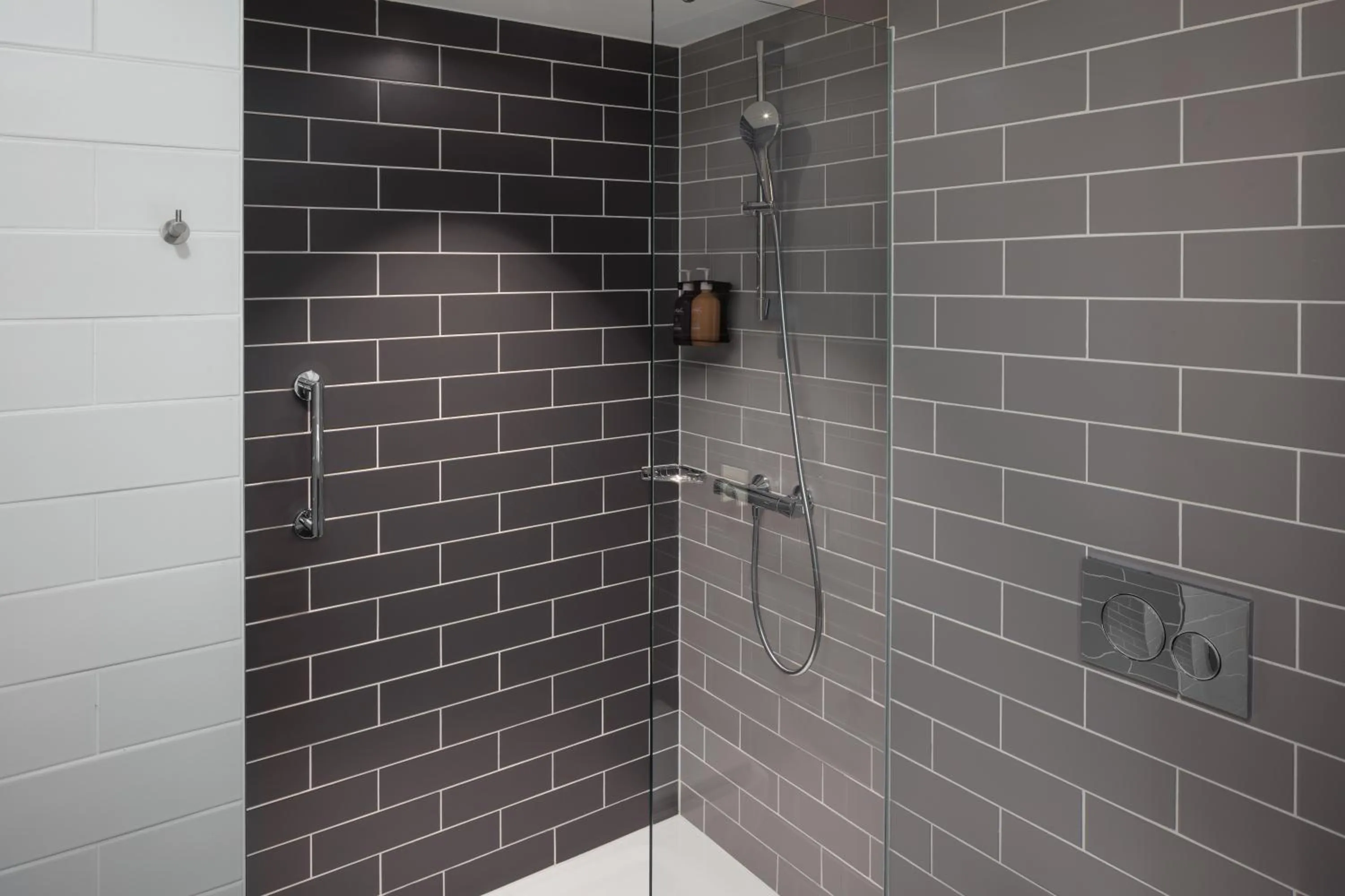 Bathroom in Holiday Inn Express - Aarburg - Oftringen by IHG