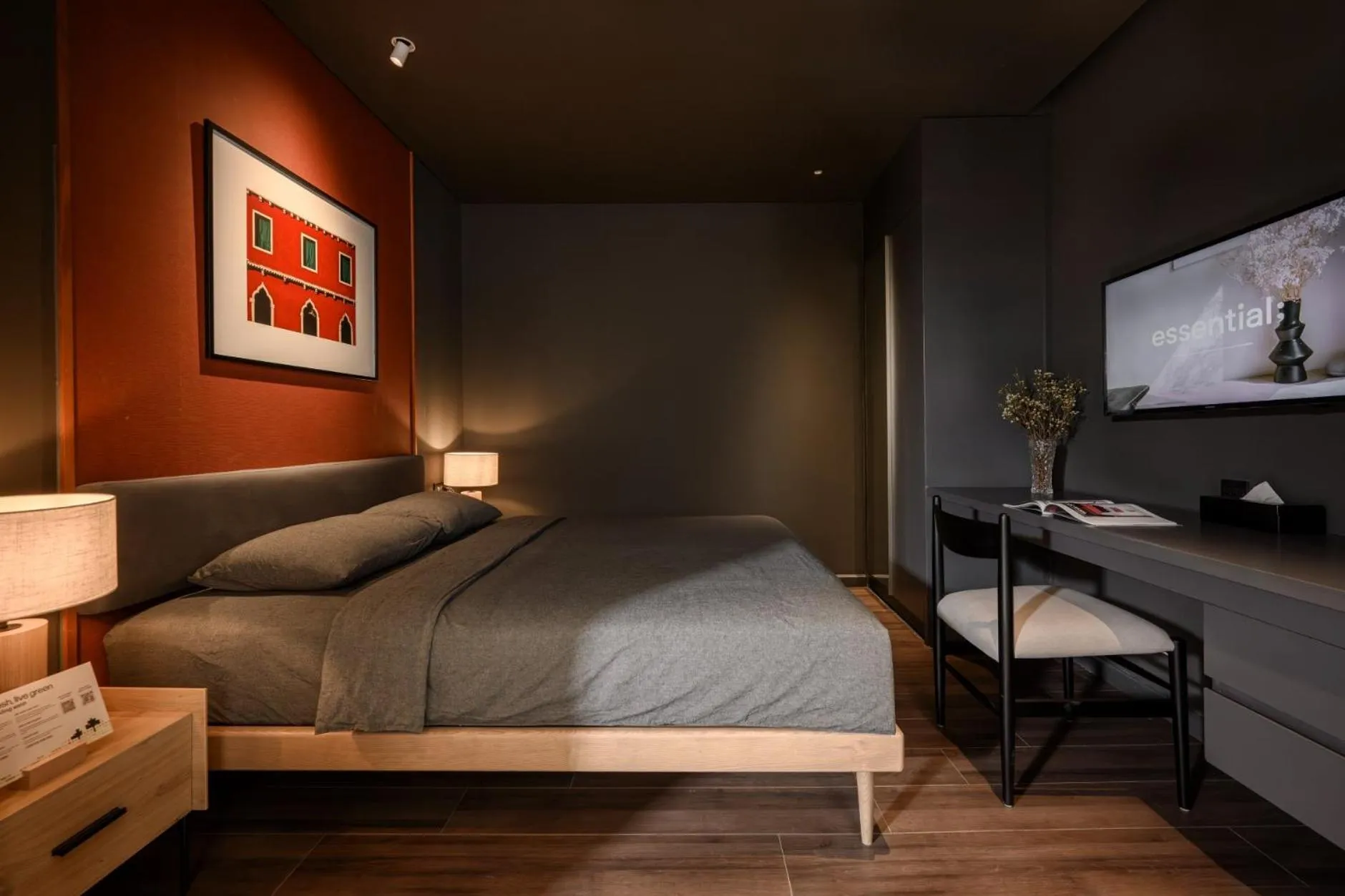 Photo of the whole room, Bed in Express by M Village Nguyễn Bỉnh Khiêm