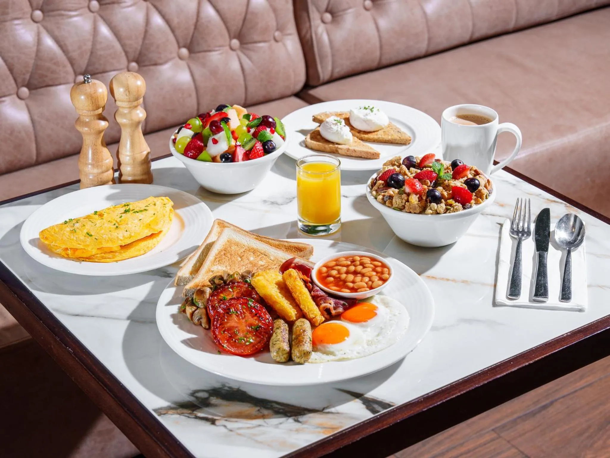 Restaurant/places to eat in Premier Inn Dubai Dragon Mart