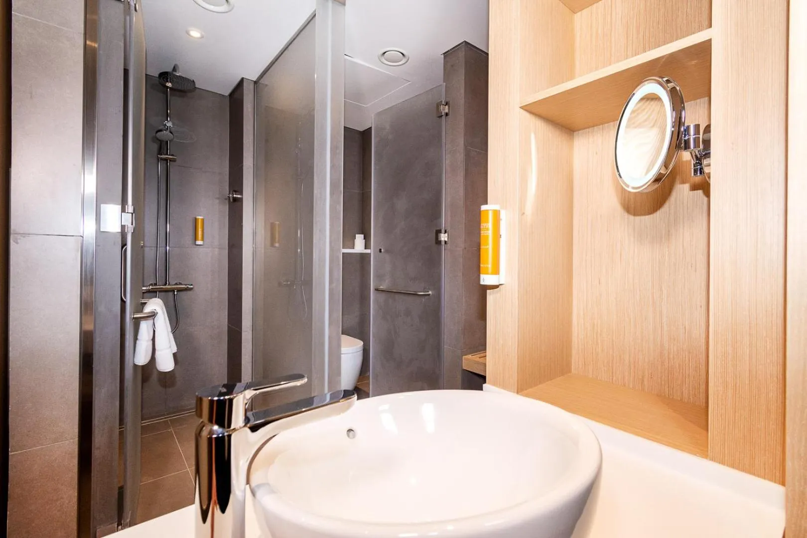 Bathroom in Premier Inn Dubai Dragon Mart