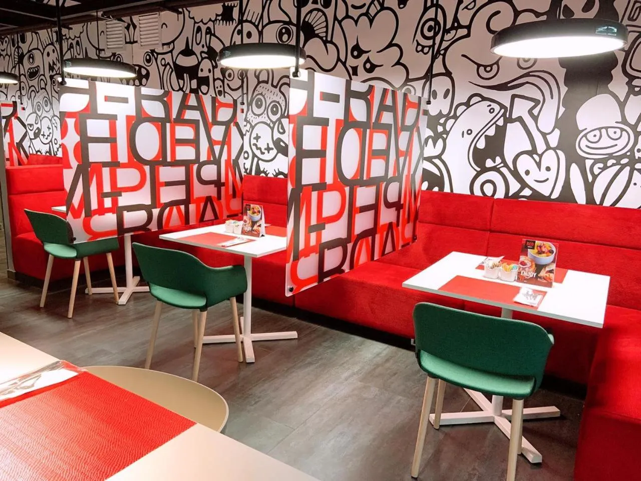 Restaurant/places to eat in Radisson RED Miraflores