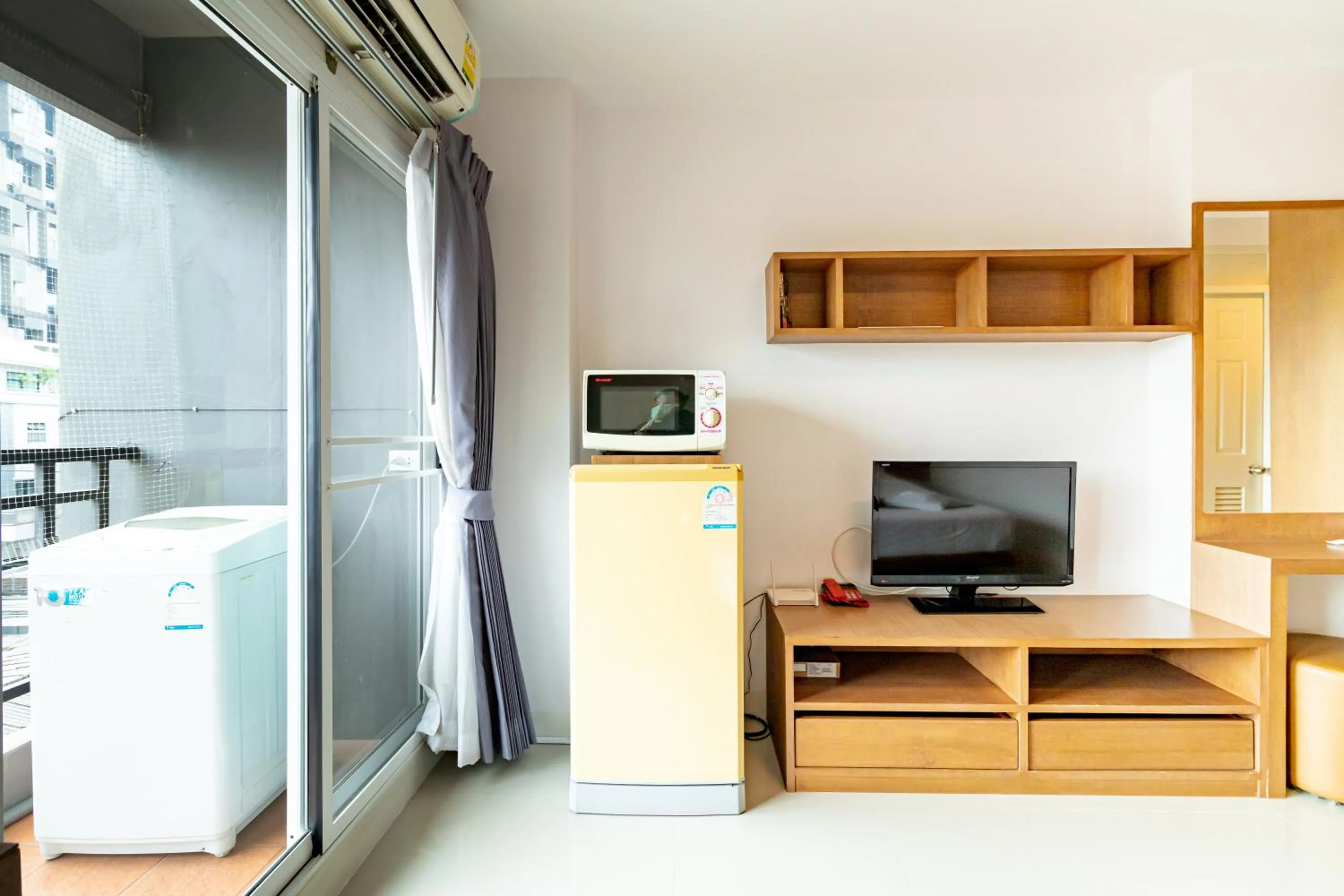 Living room, Bed in Ascella Sukhumvit 38 - Thonglor