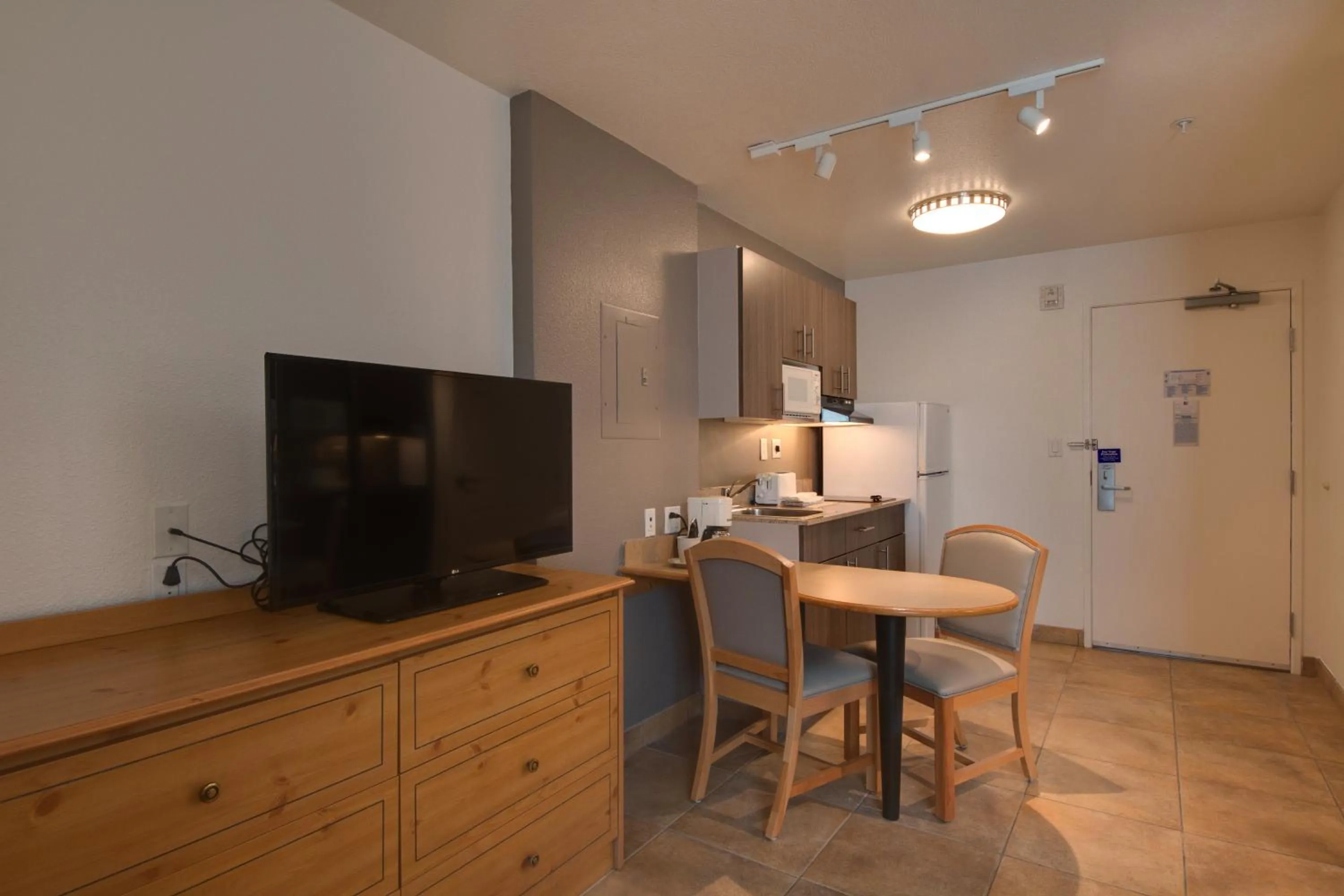 Bedroom in Studio 6-Brownsville, TX