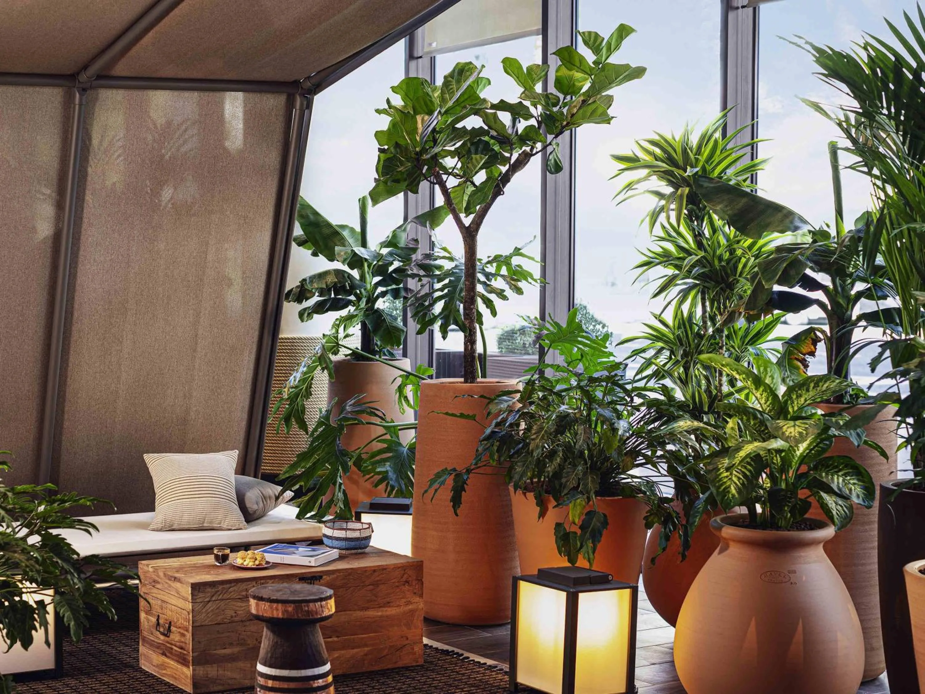 Property building in Novotel Paris Porte Versailles