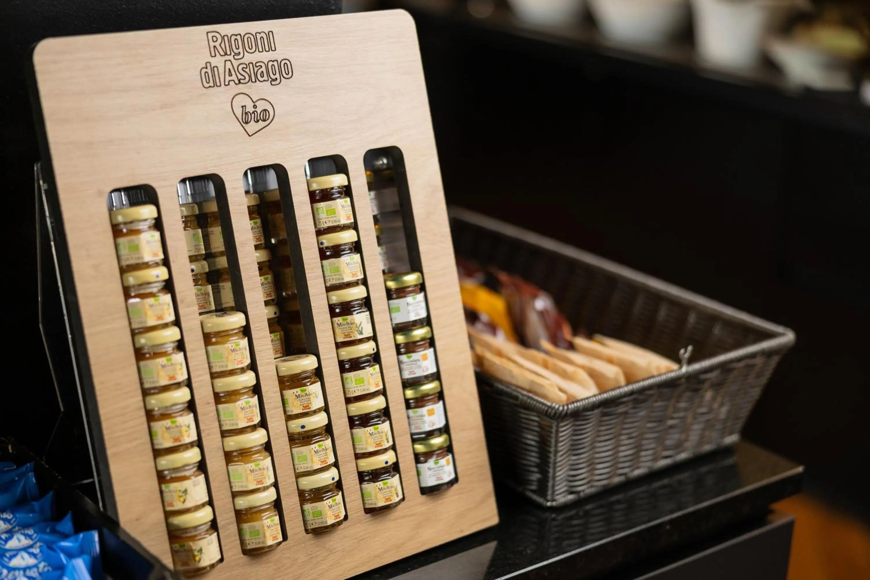 Buffet breakfast in Deville & Spa