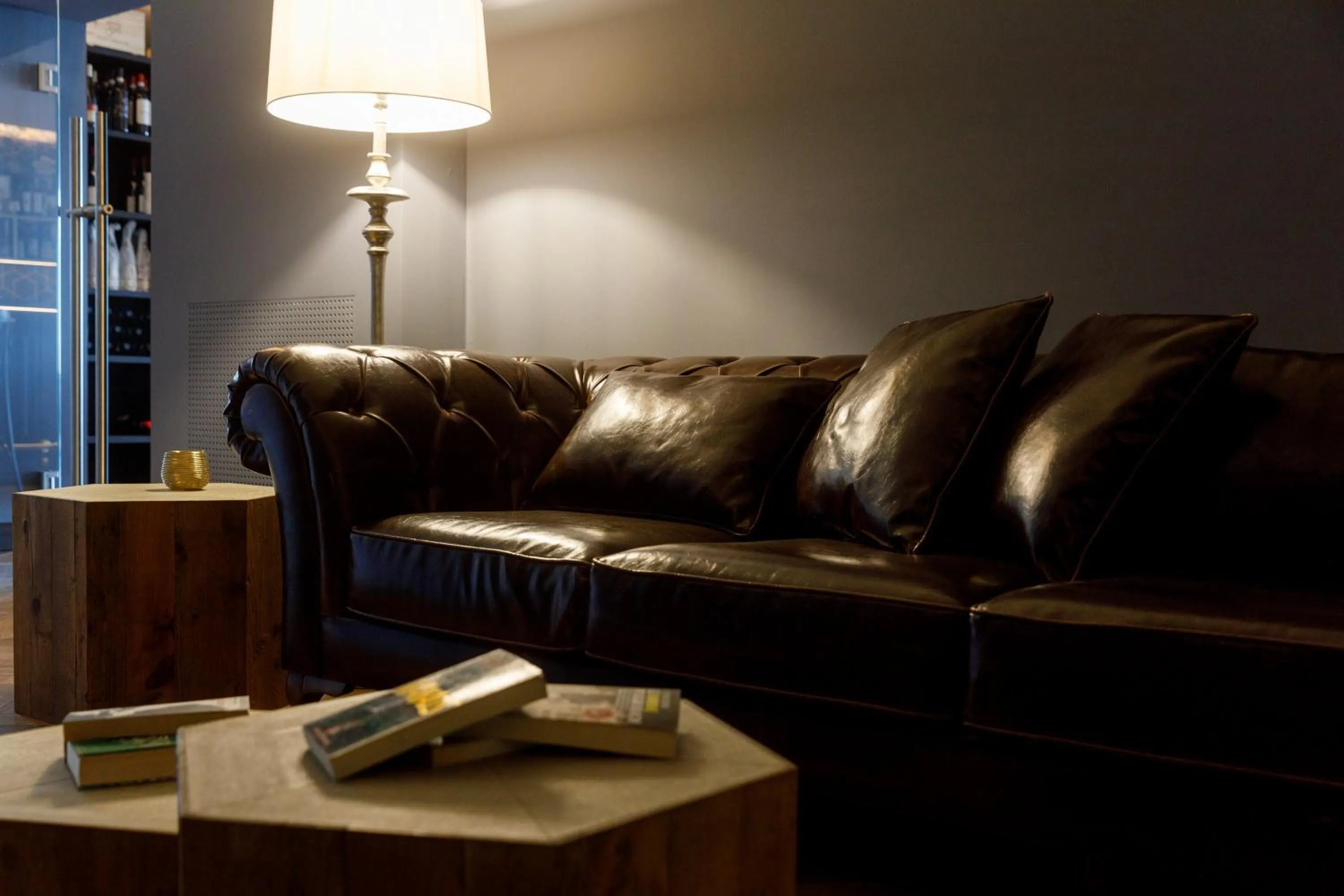 Decorative detail in Deville & Spa