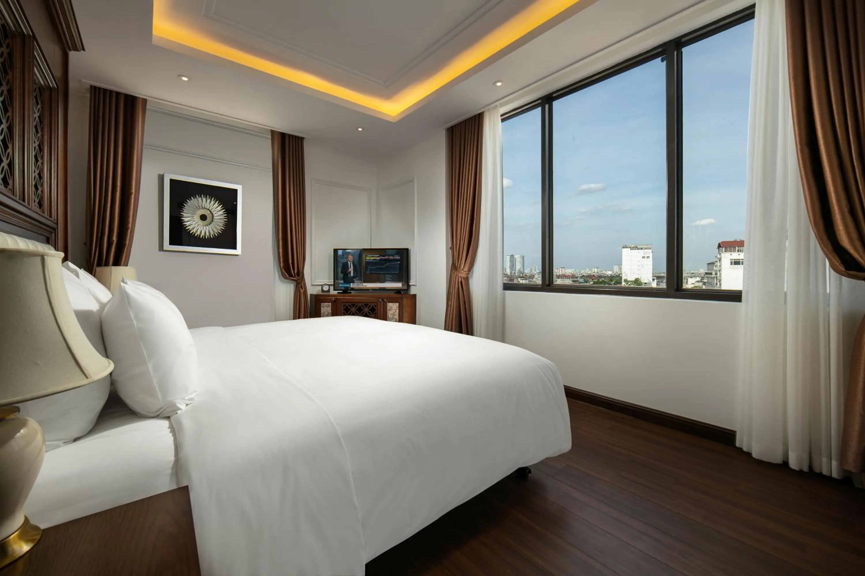 Bedroom, Bed in The Q Hotel