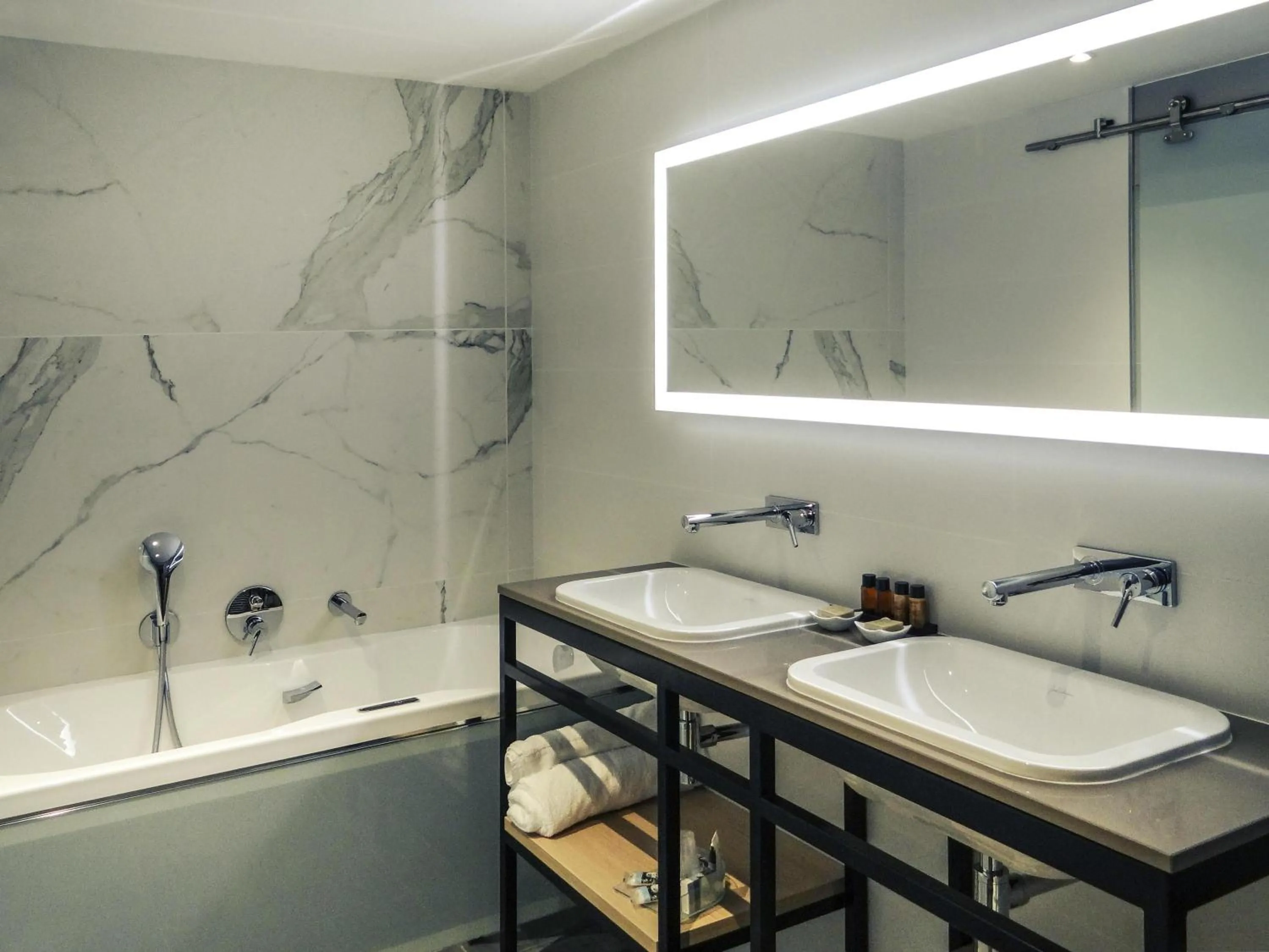 Bedroom in Mercure Périgueux Centre Historique