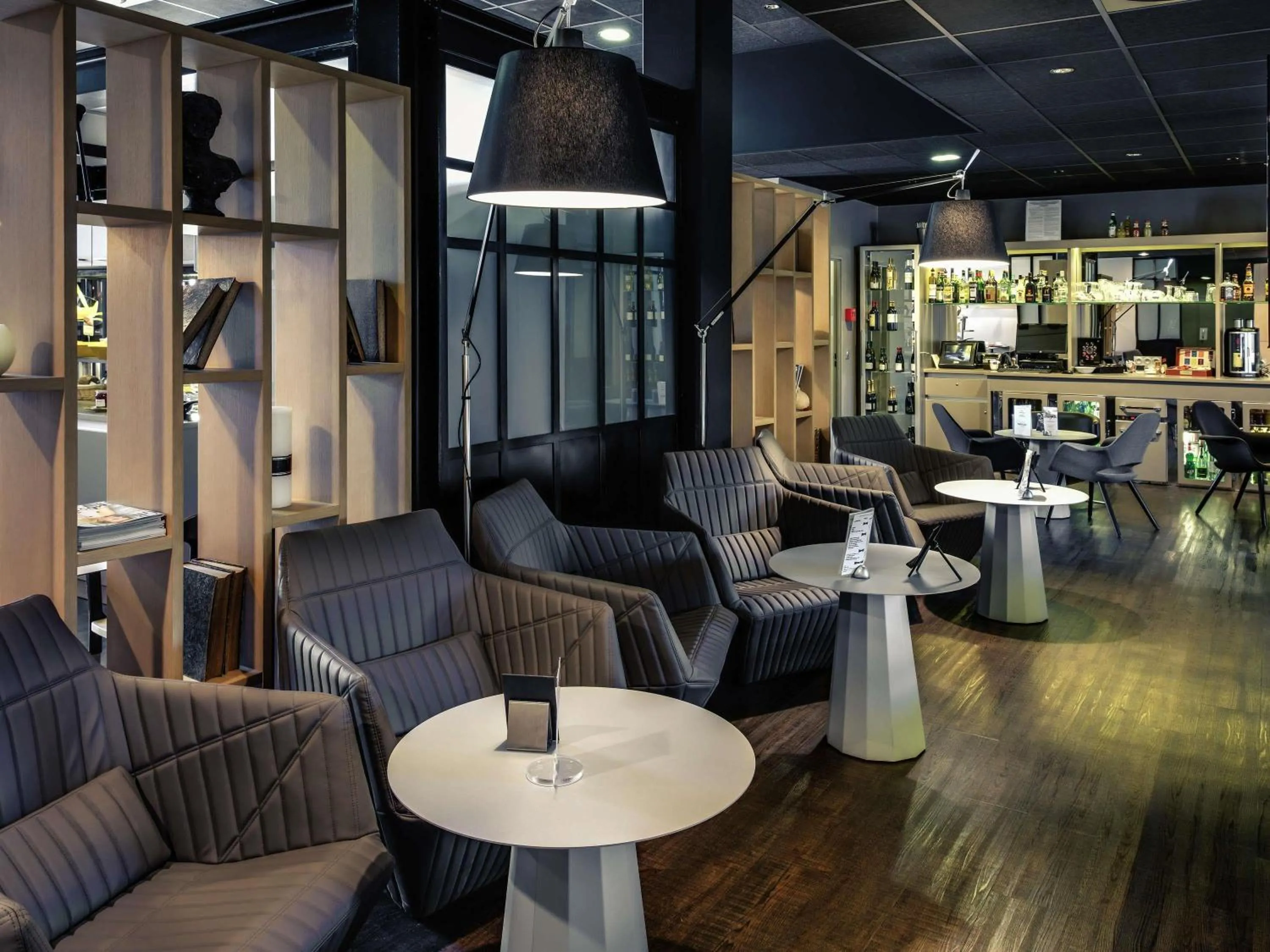 Lounge or bar in Mercure Périgueux Centre Historique