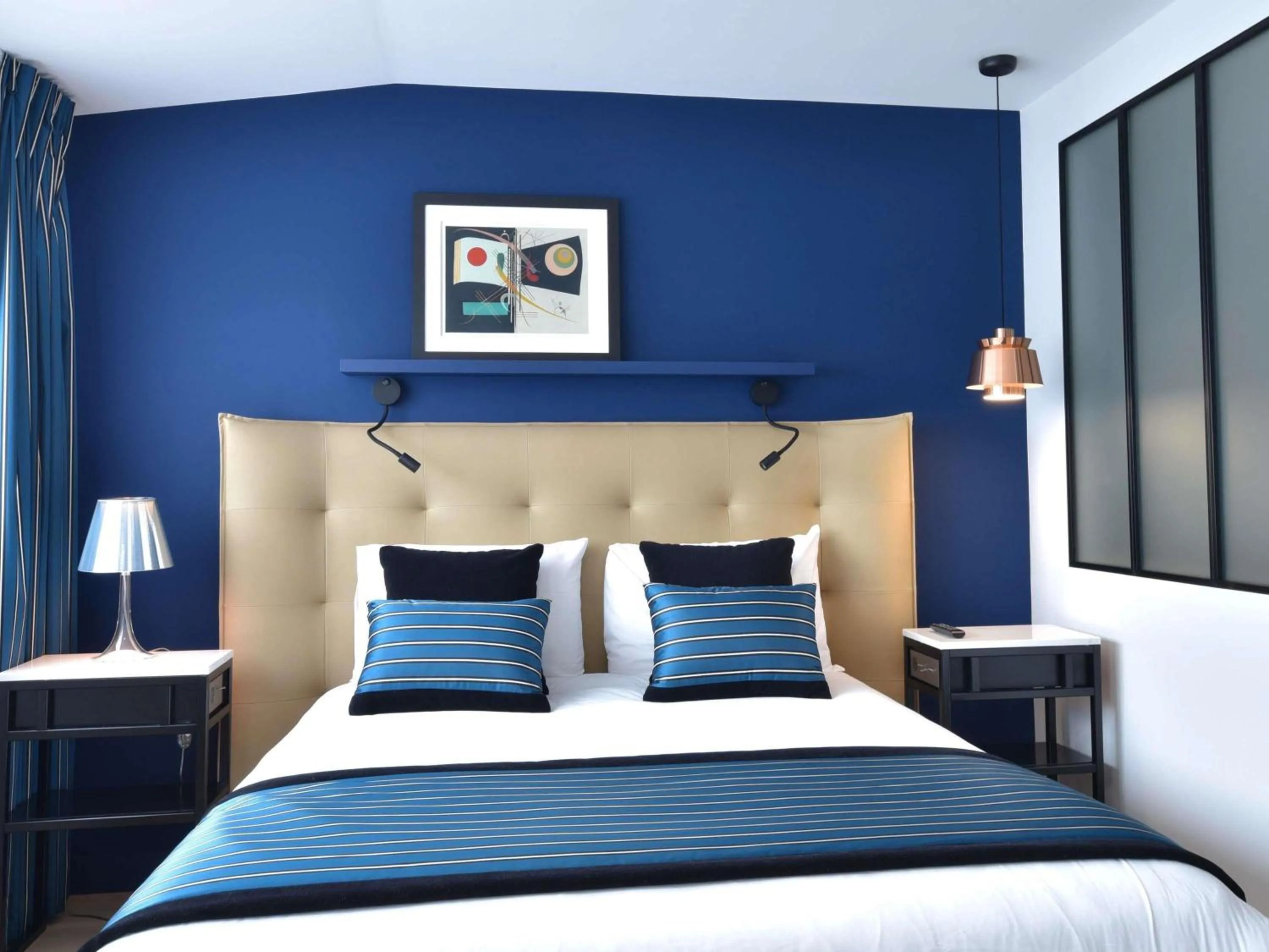 Property building, Bed in Mercure Périgueux Centre Historique